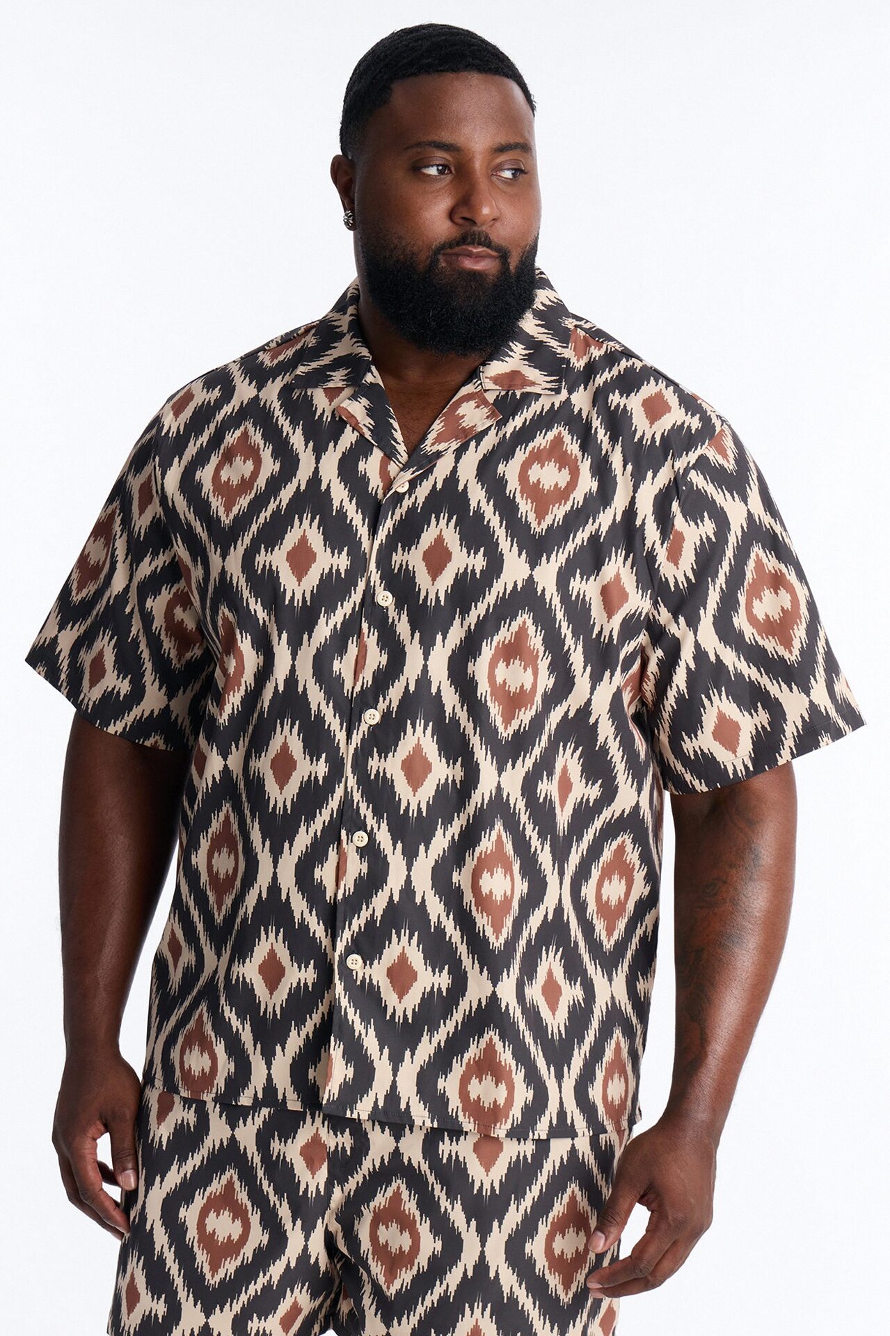 Relaxed Geometric Sahara Cuban Collar Button Up Shirt - Black/Brown