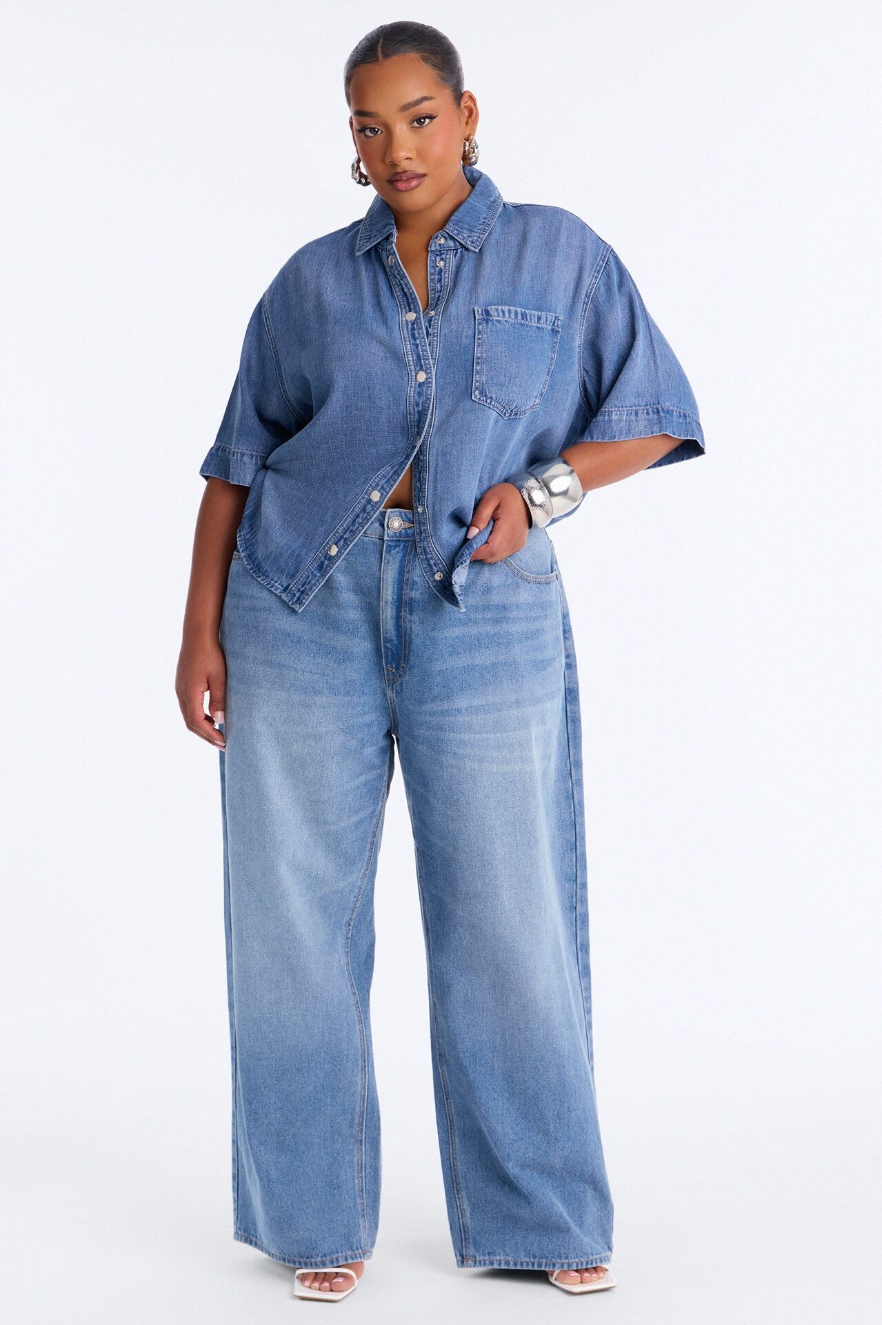 Elevated Casual Oversized Denim Shirt - Medium Wash