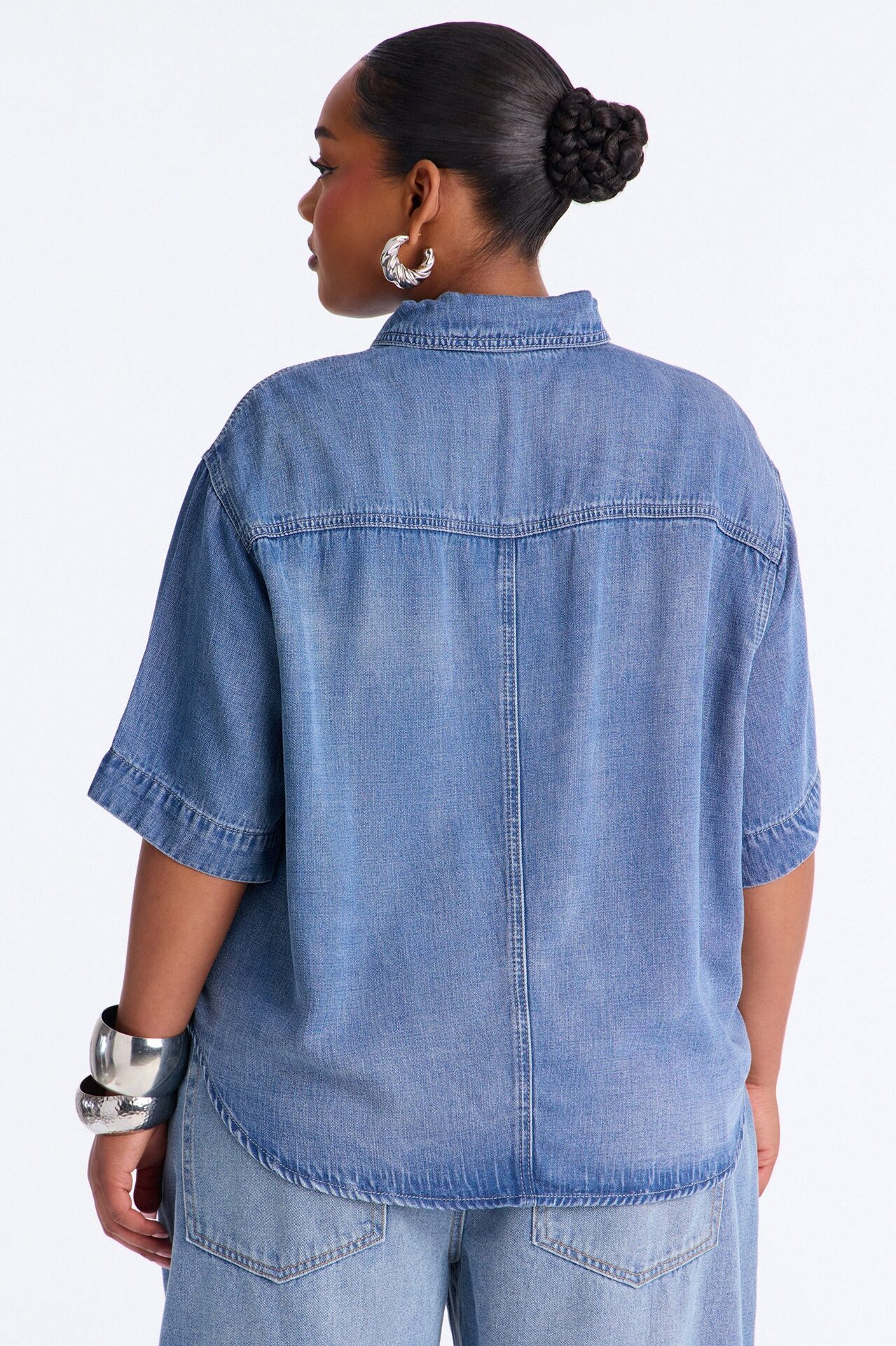 Elevated Casual Oversized Denim Shirt - Medium Wash