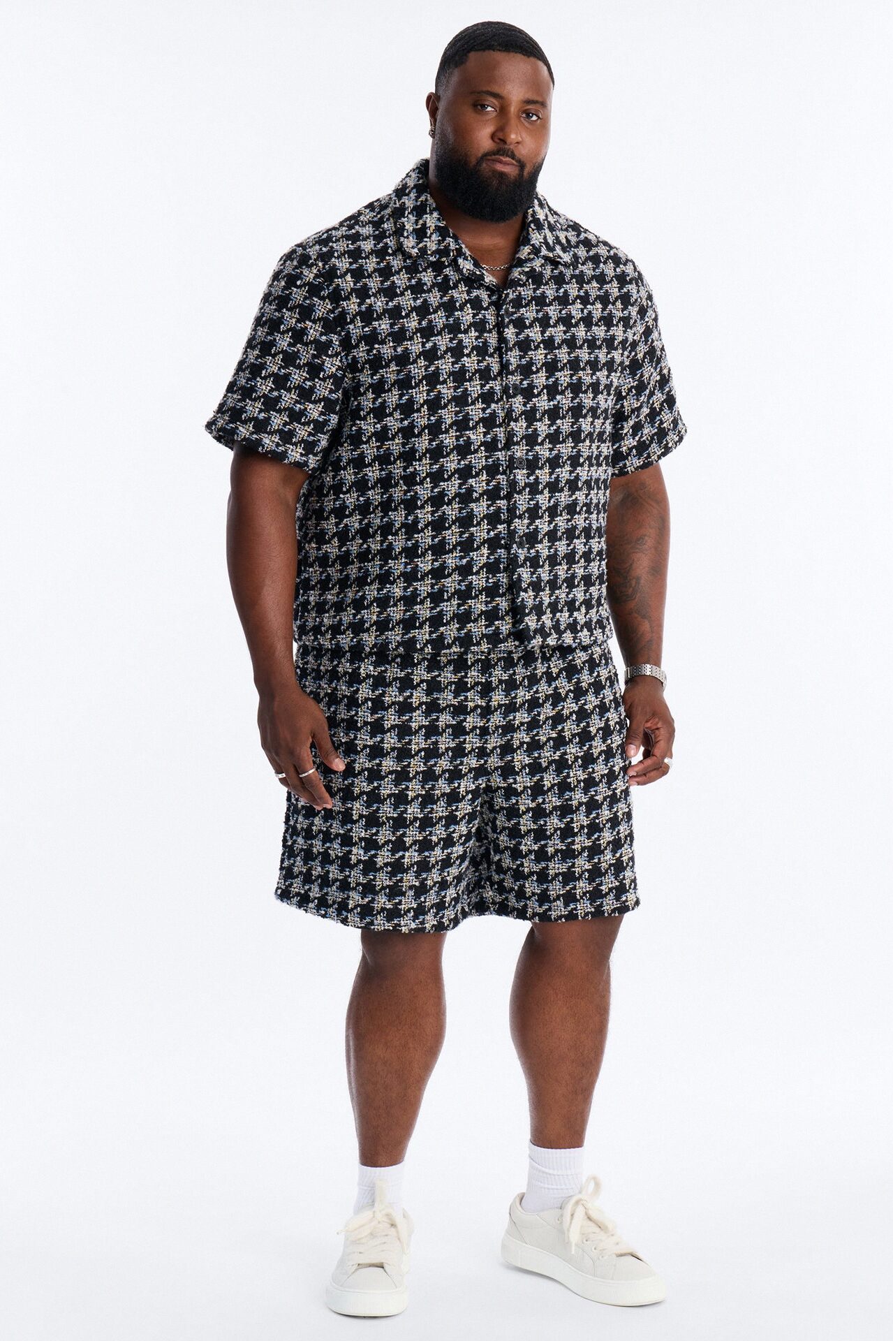 Cropped Relaxed Textured Boucle Houndstooth Button Up Shirt - Black