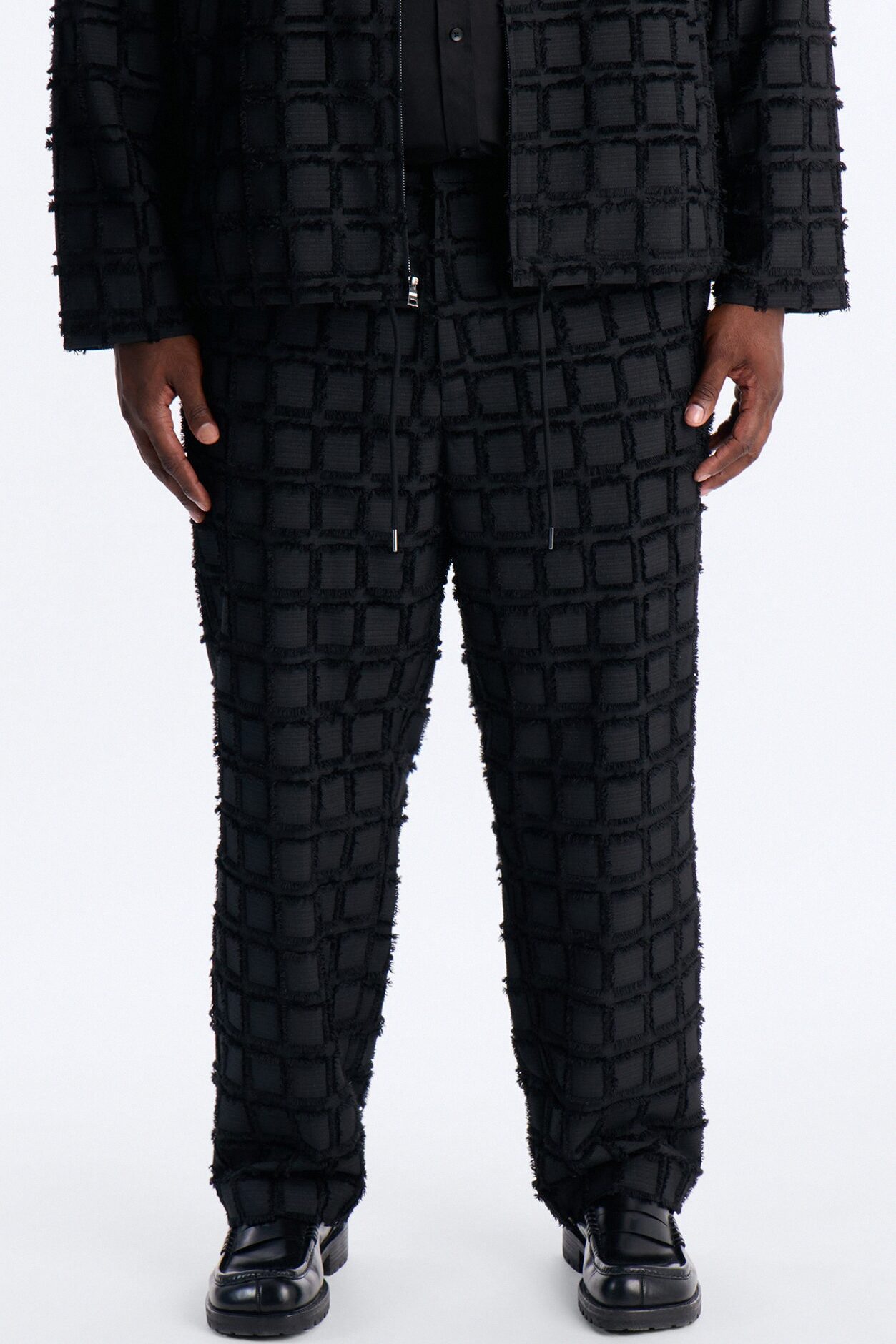 Straight Quadrate Textured Trouser - Black