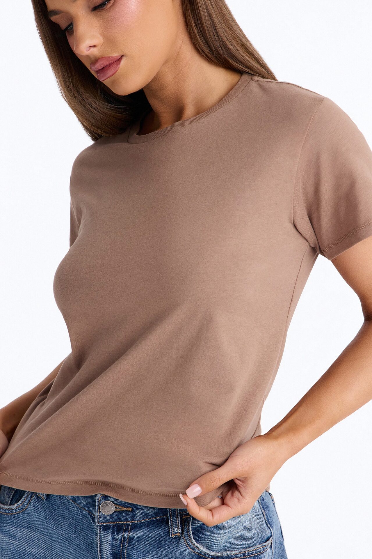 Simple And Modern Cropped Tee - Taupe
