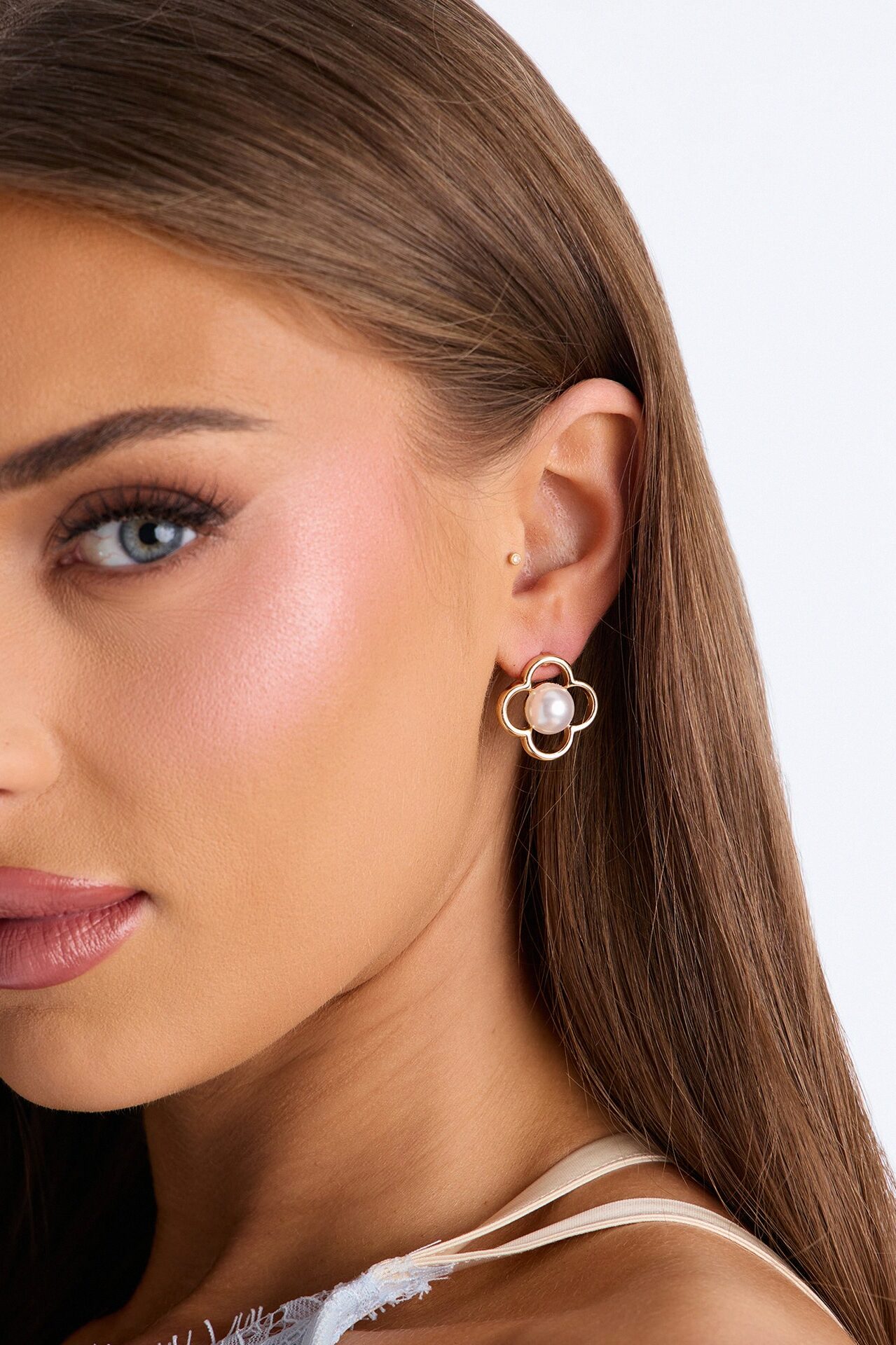 Clover Clouds Stud Earrings - Gold