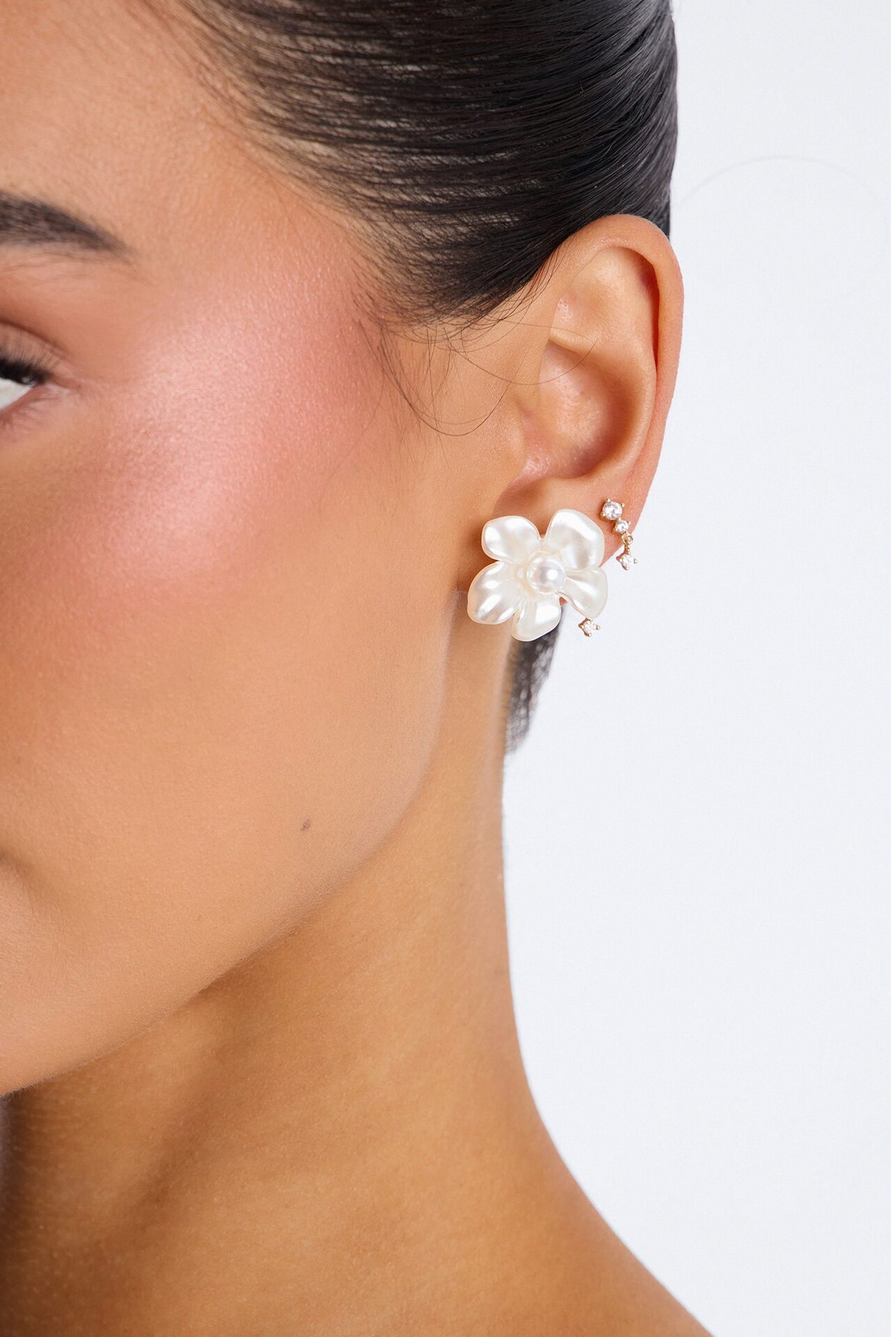 Petal Love Stud Earrings - White