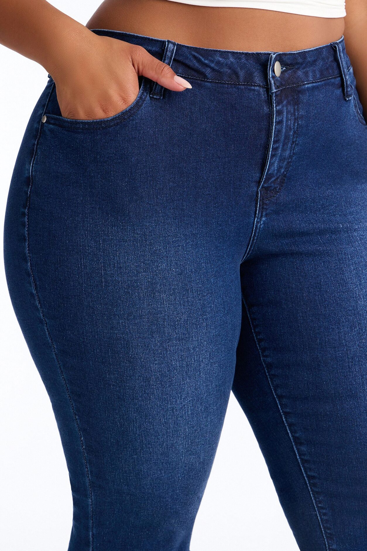 Steal The Show Ruffle Denim Capris - Dark Wash
