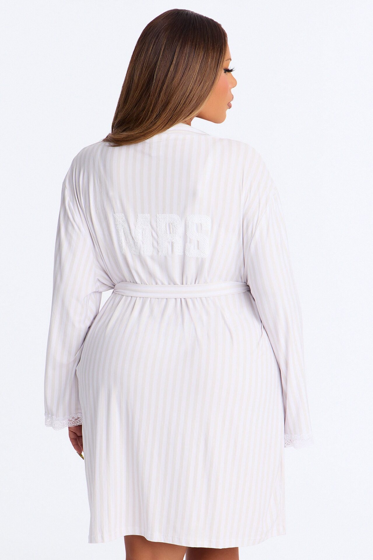 Mrs. Robe - White