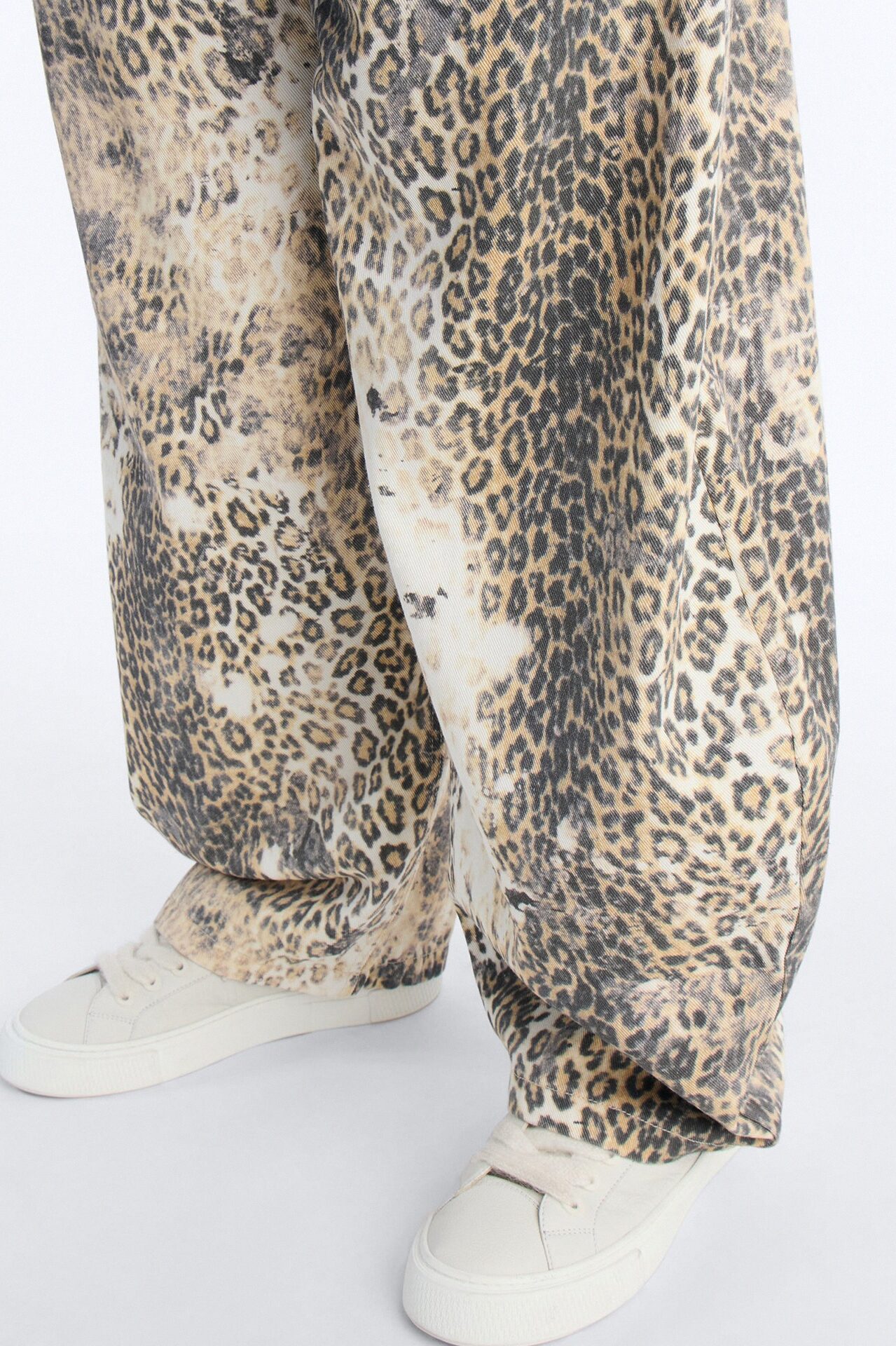Soho Barrel Jean - Leopard