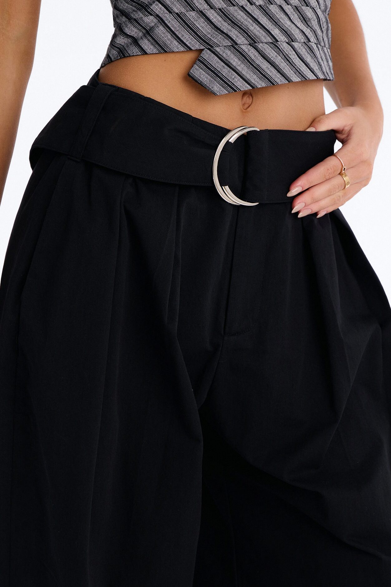 Santee Barrel Belted Pant - Black
