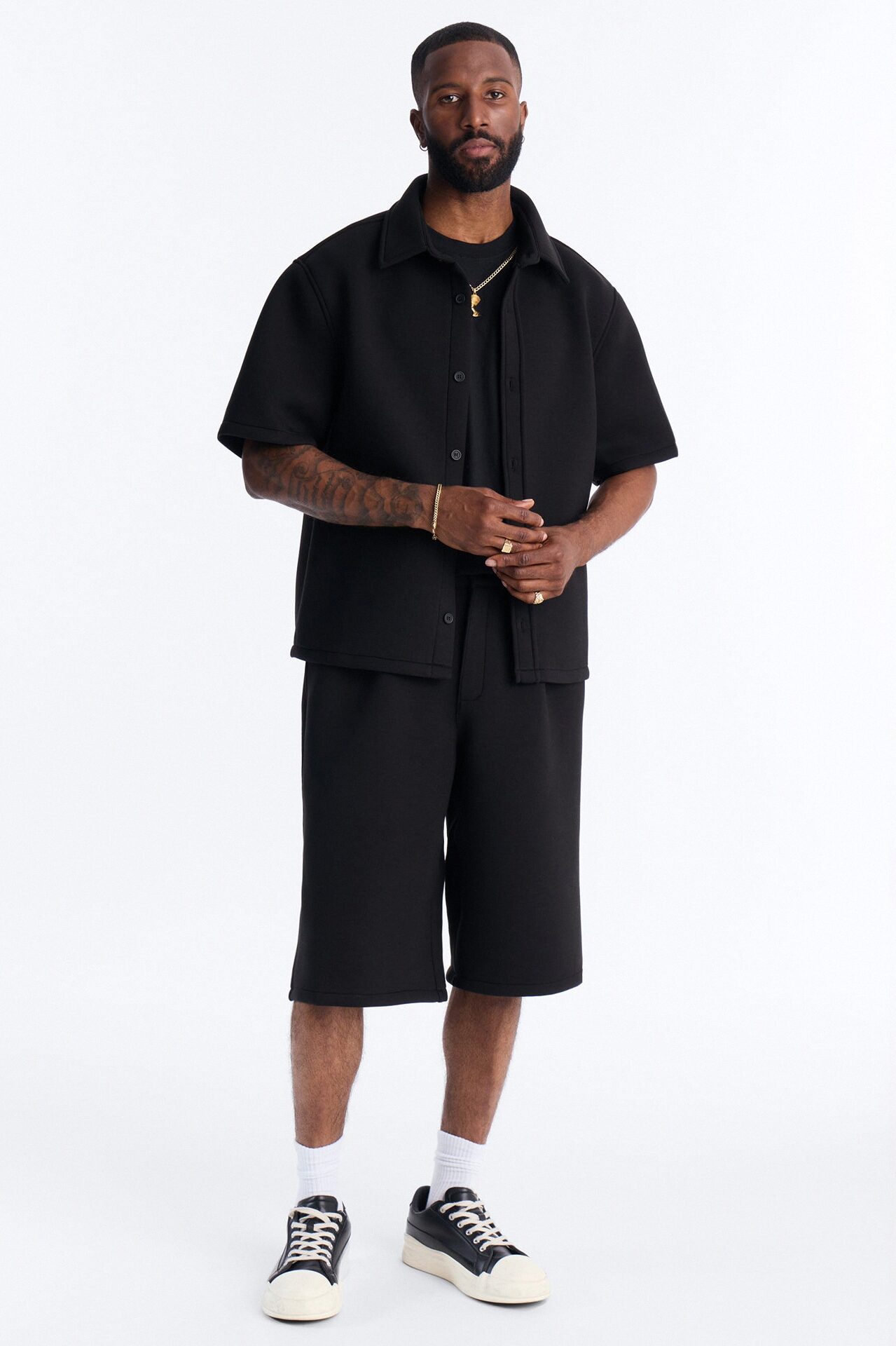 Relaxed Arclight Interlock Short Sleeve Shirt - Black