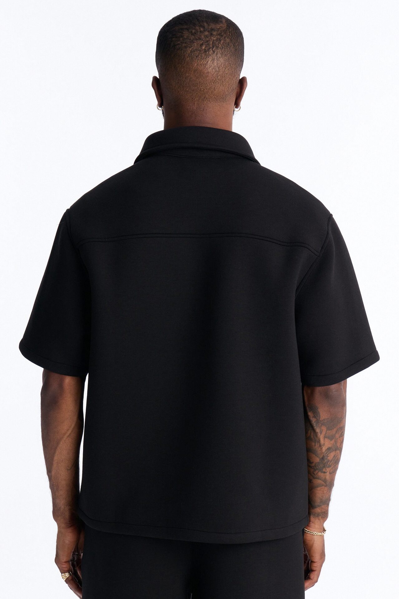 Relaxed Arclight Interlock Short Sleeve Shirt - Black