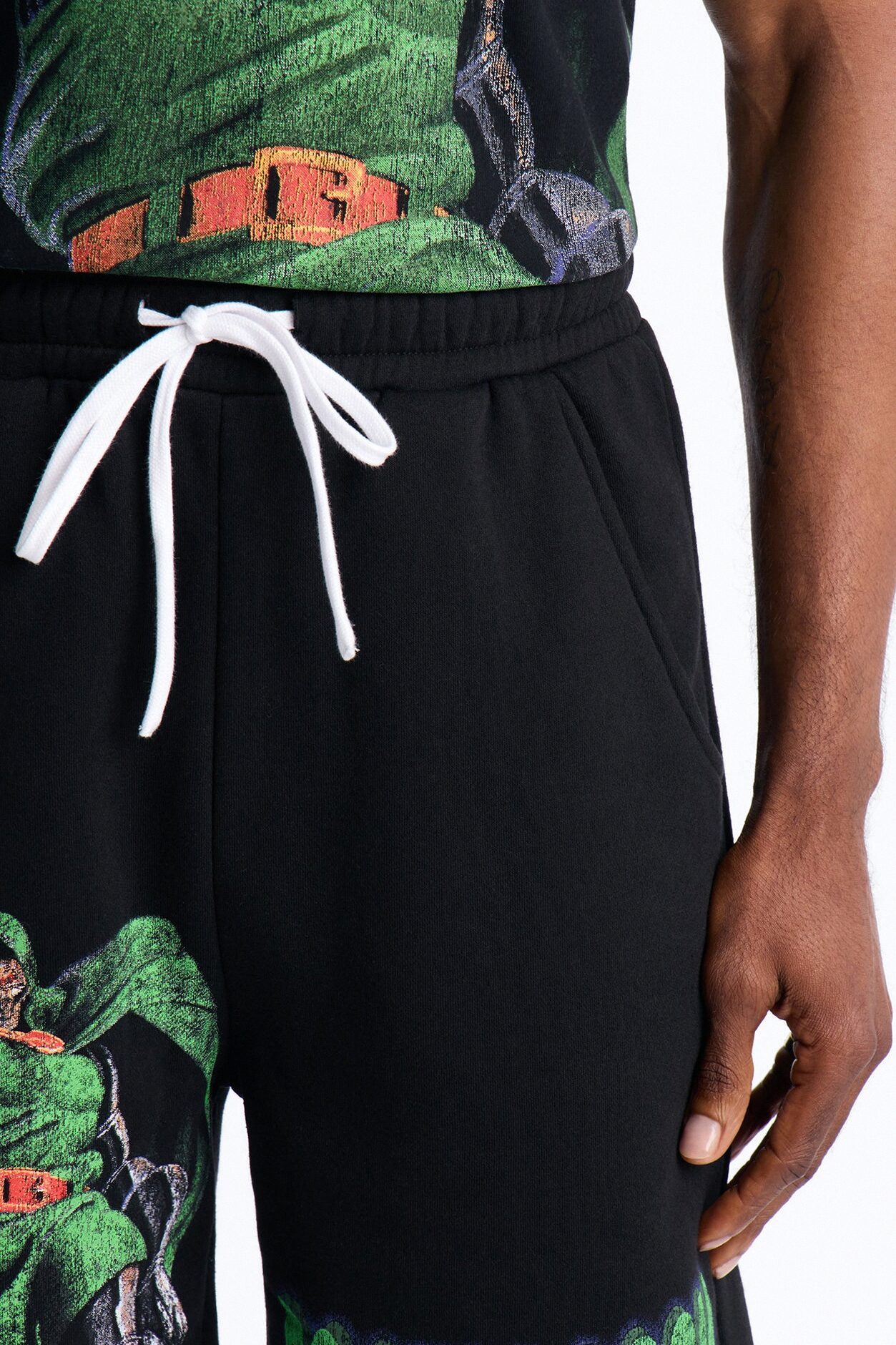 Marvel Dr Doom Sweatshort - Black