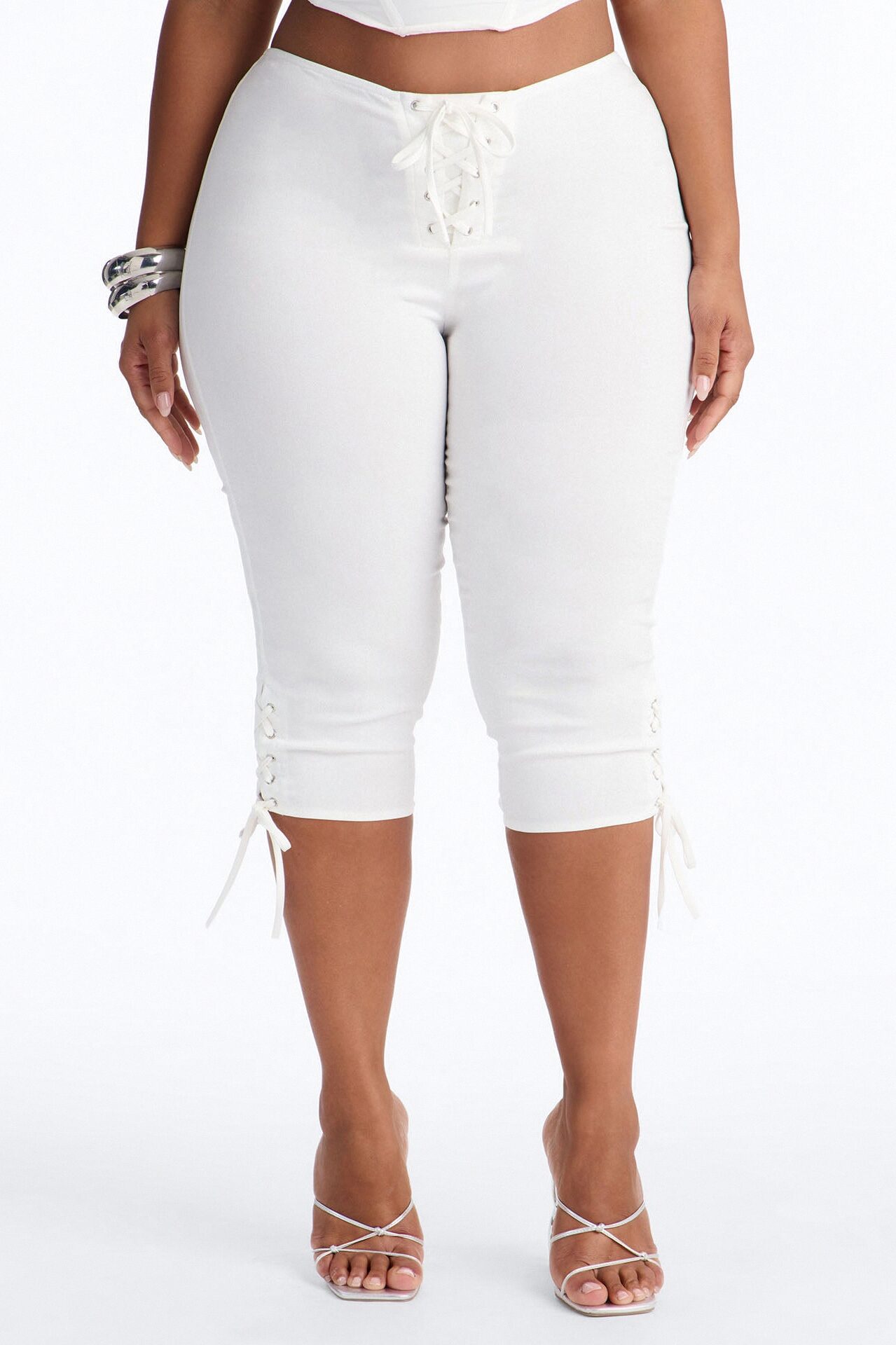 Inara Mid Rise Skinny Capri Pant - White