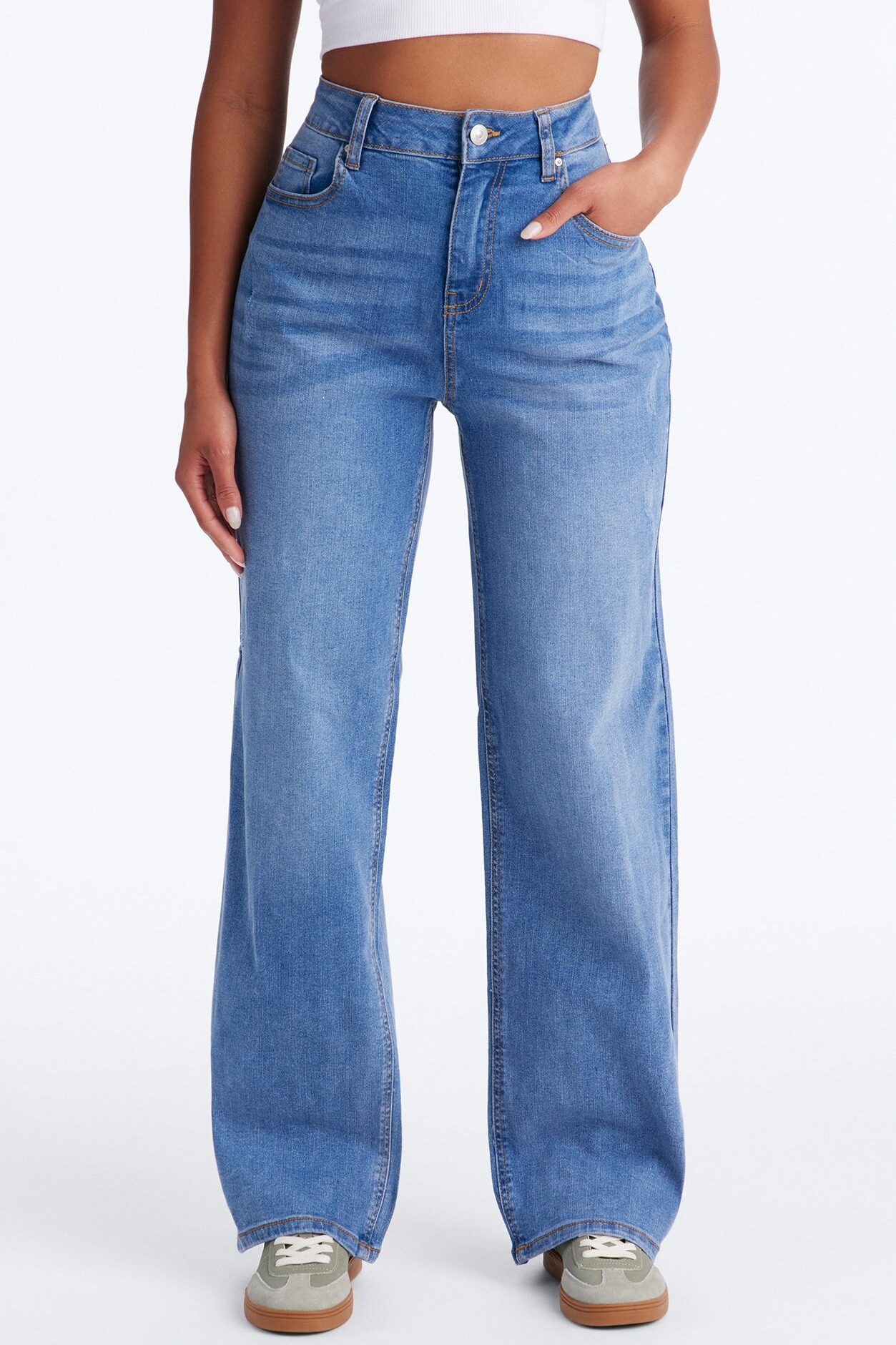 Arabella High Rise Stretch Straight Leg Jeans - Medium Wash