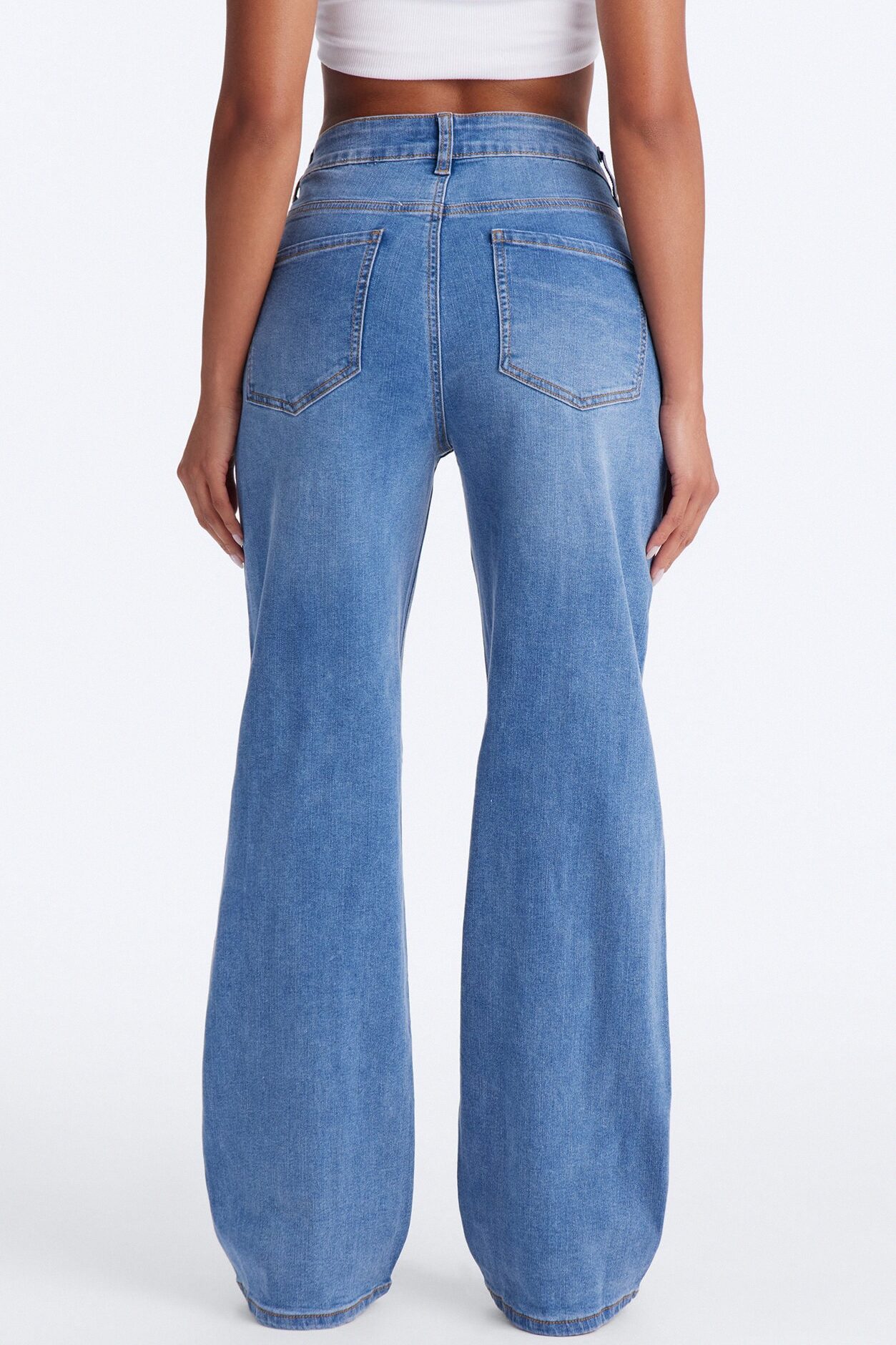 Arabella High Rise Stretch Straight Leg Jeans - Medium Wash