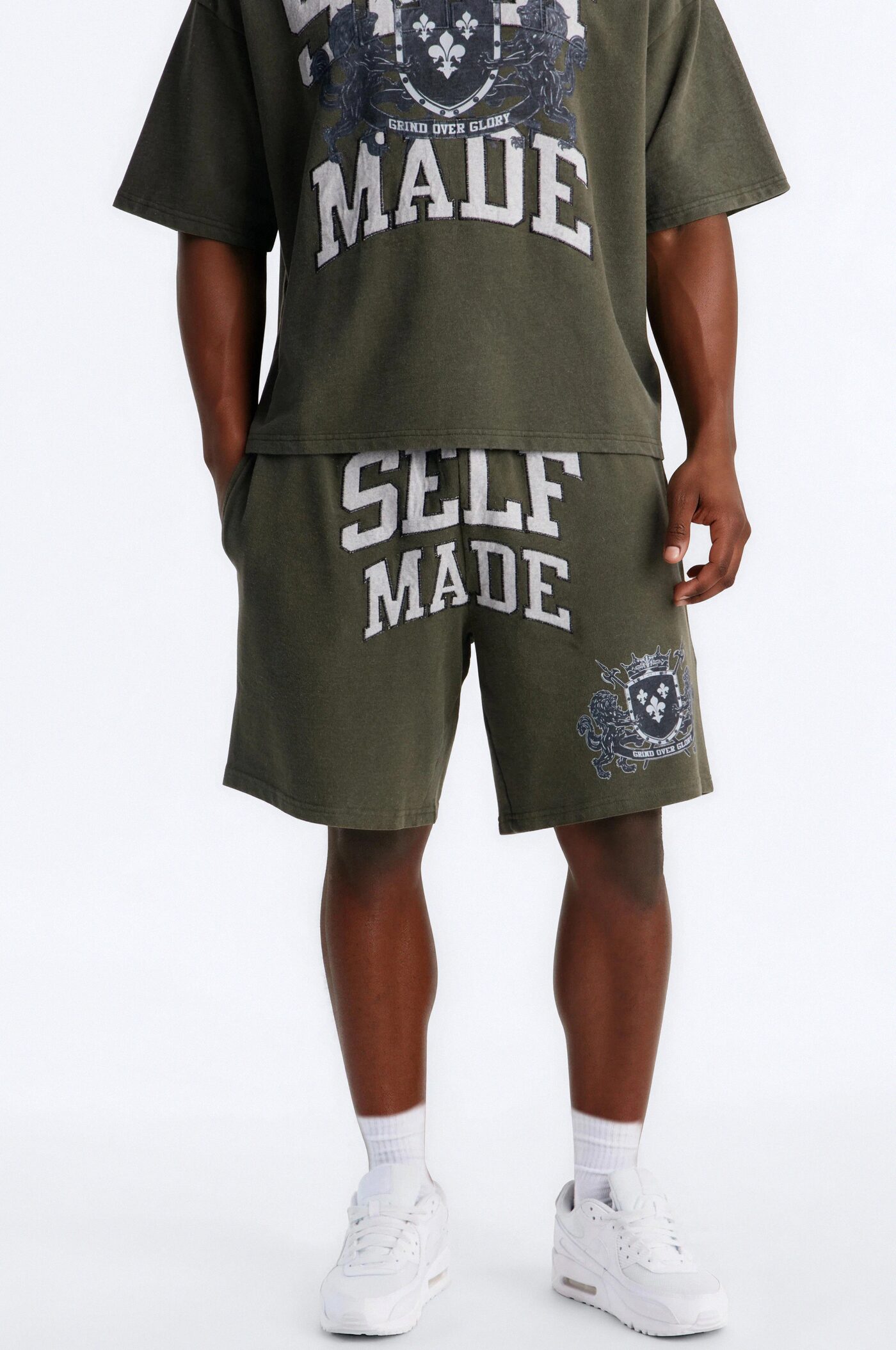 Self Made Patch Relaxed Sweatshort - Hunter Green