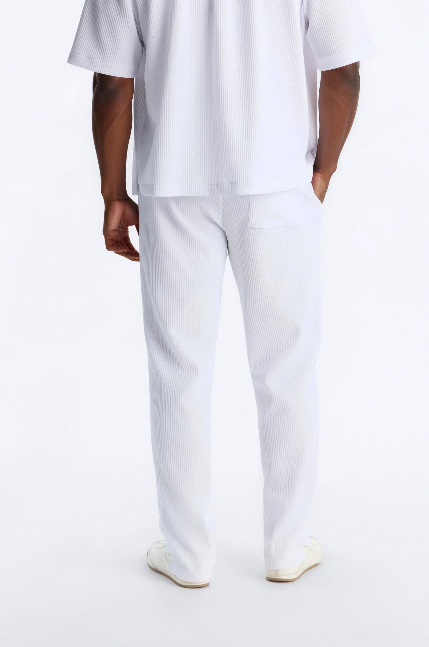Show Up Slim Slit Pants - White