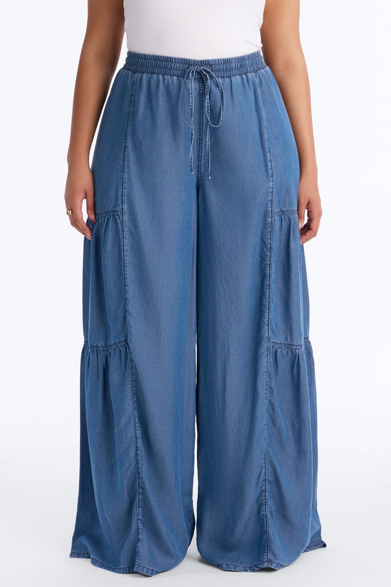 Best View Chambray Tiered Wide Leg Pant 33″ - Medium Wash