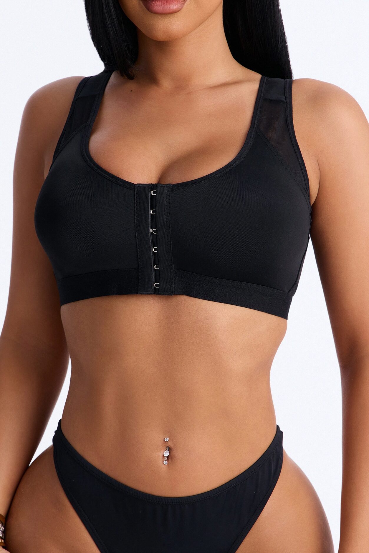 Front Close Wireless Posture Support Bra - Black