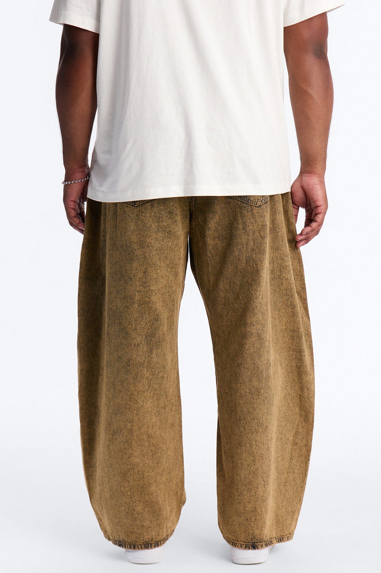 Barrel Rustic Fade Jean - Brown