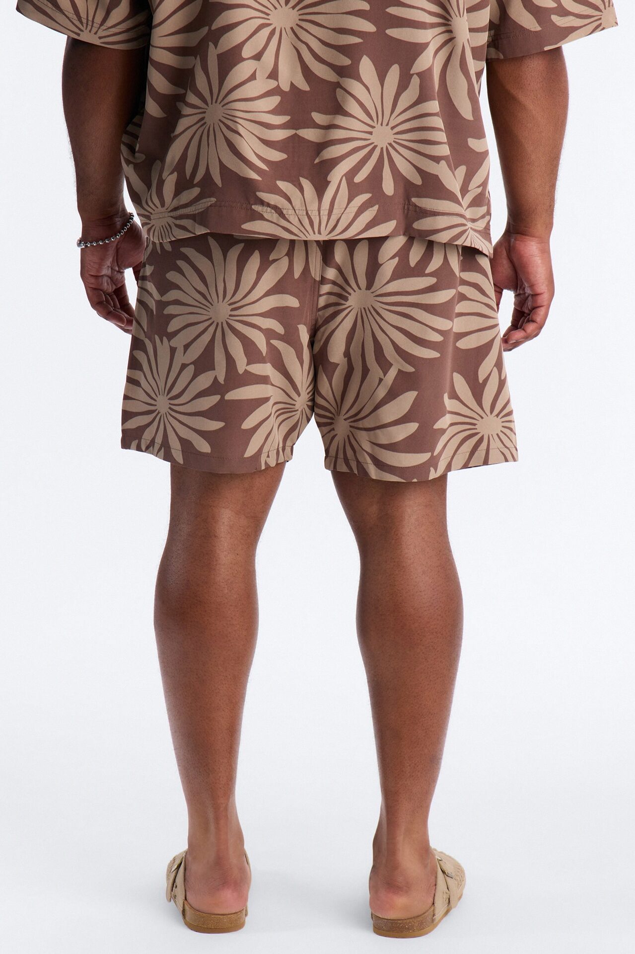Tulum Bloom Swim Trunk 7″ - Brown