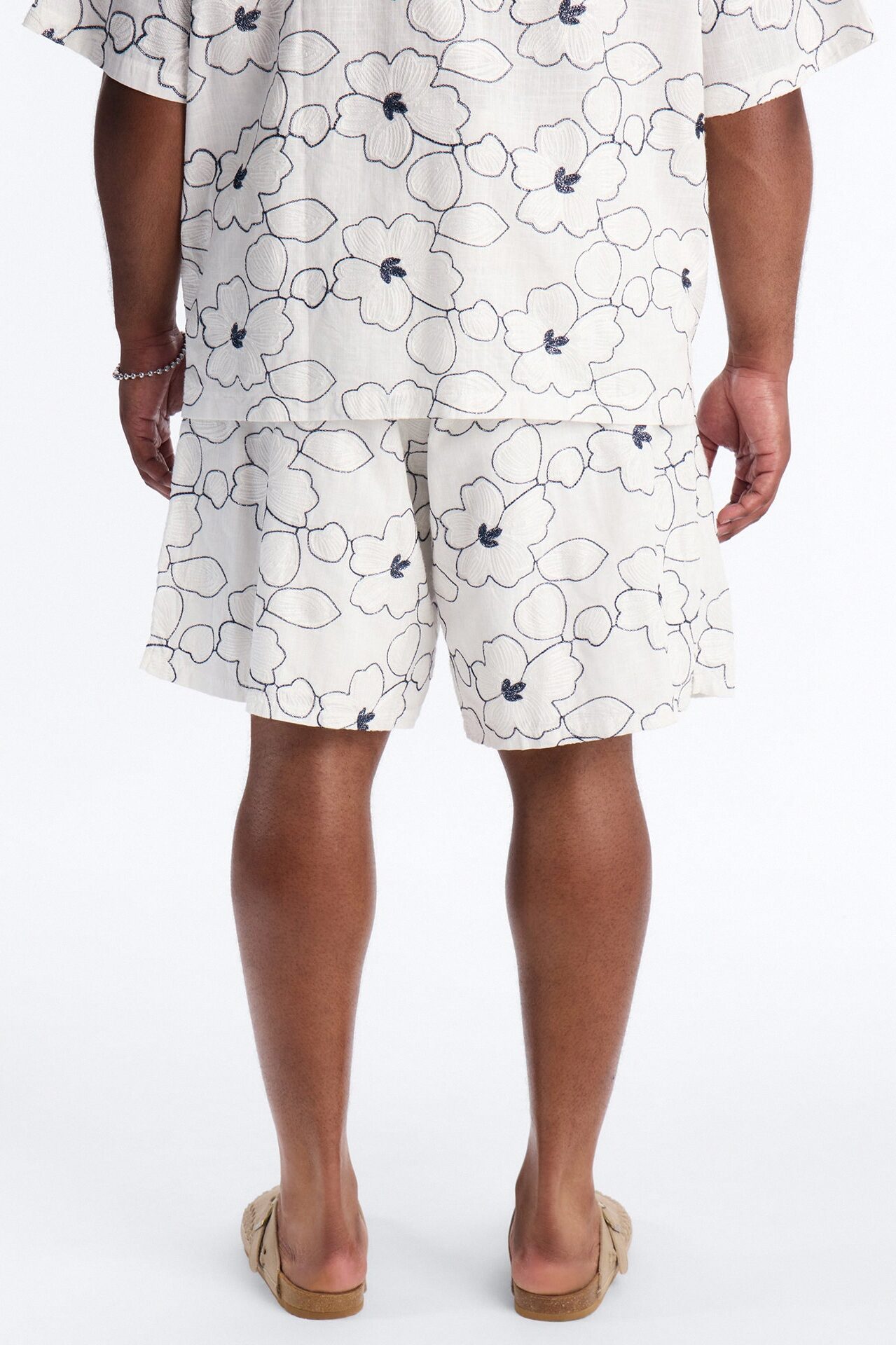 Relaxed Sand Blossom Short - White/combo