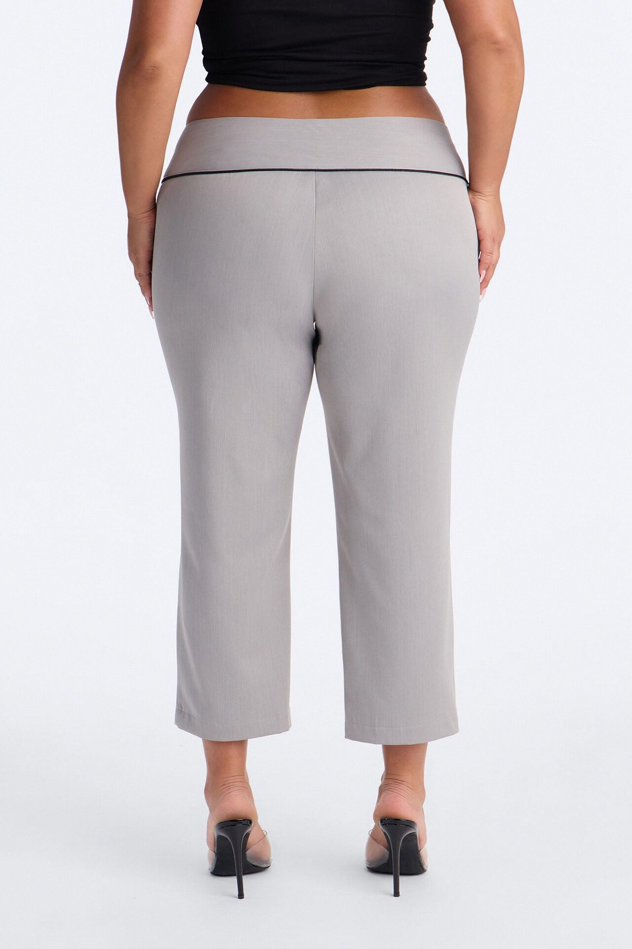 Rue Tailored Capri Trouser - Grey