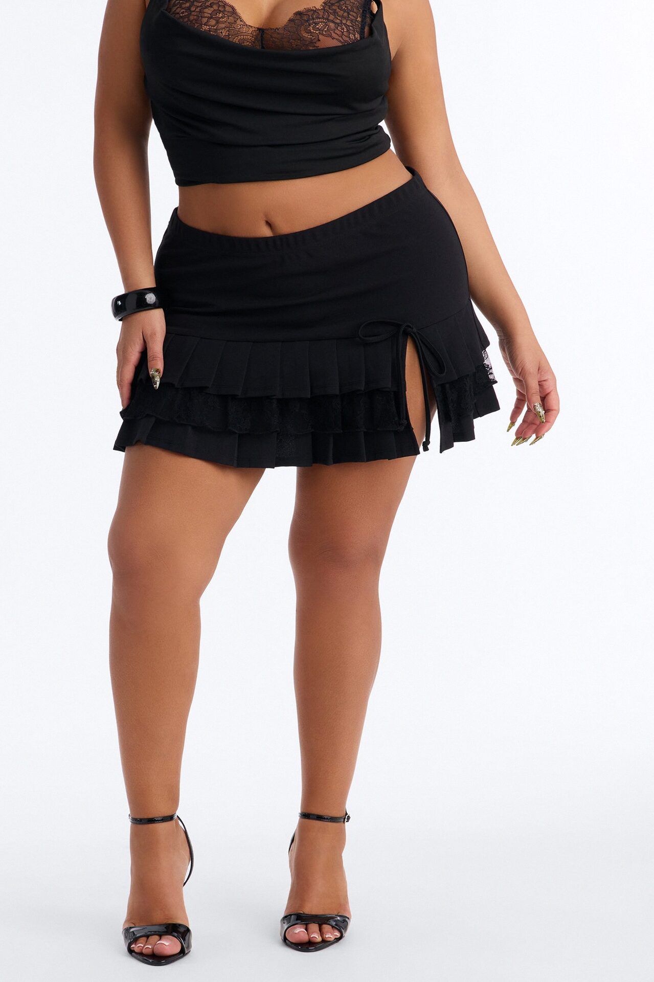 Savannah Mid Rise Tiered Ruffle Mini Skirt - Black