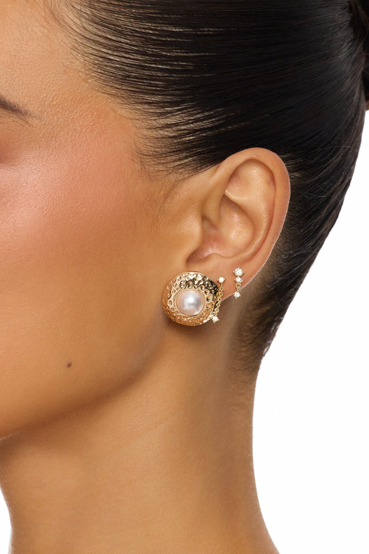 Close To You Pearls Stud Earrings - Gold/combo
