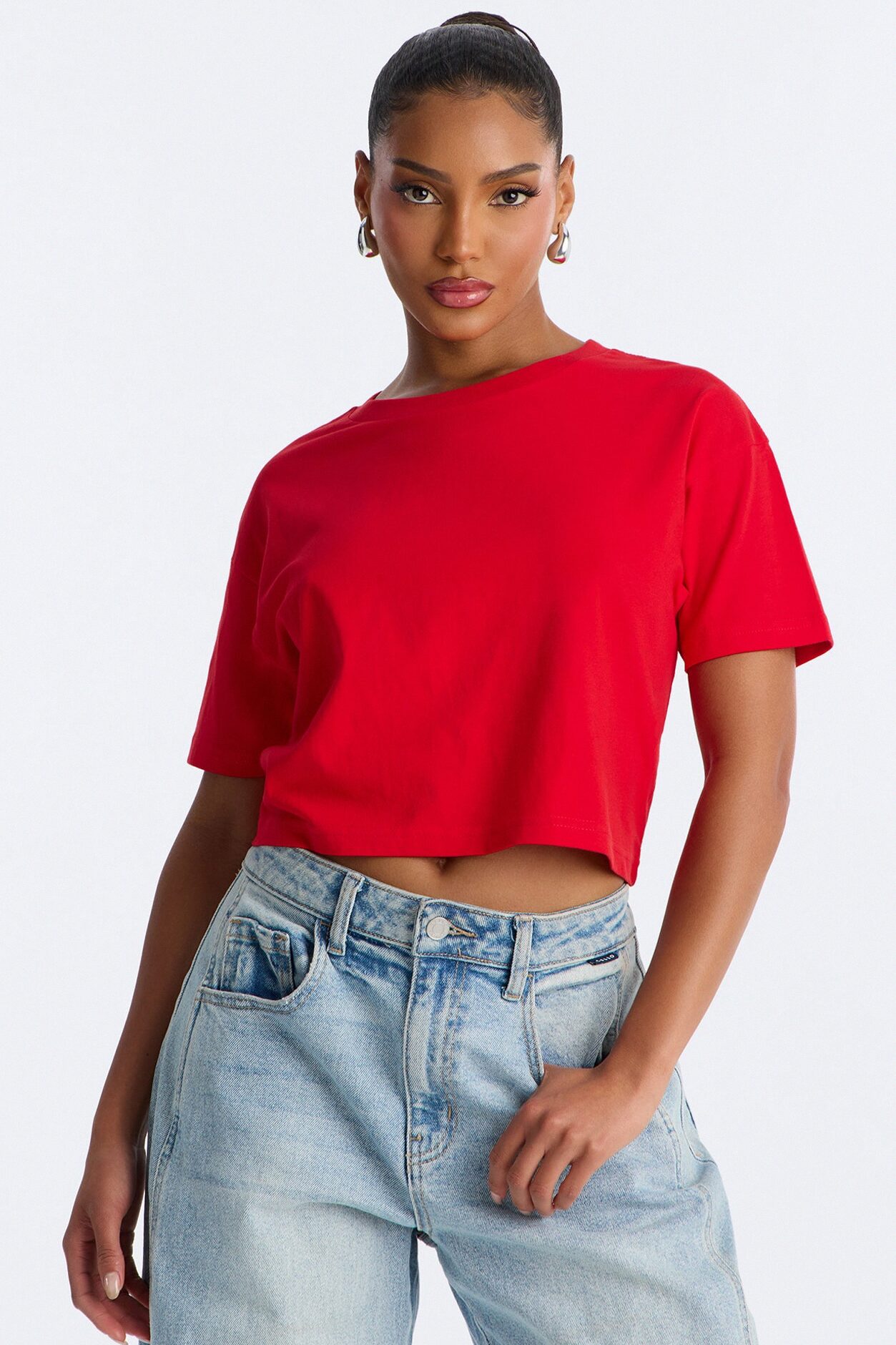 Simple And Modern Cropped Tee - Red