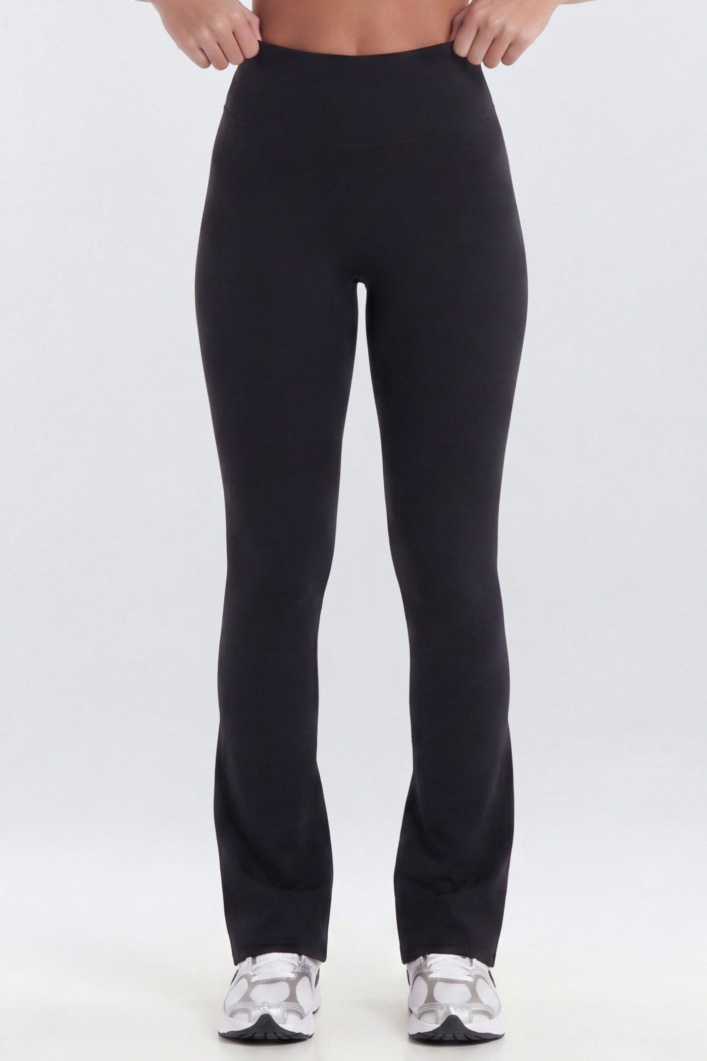 CloudForm™ 32″ Flare Legging - Black