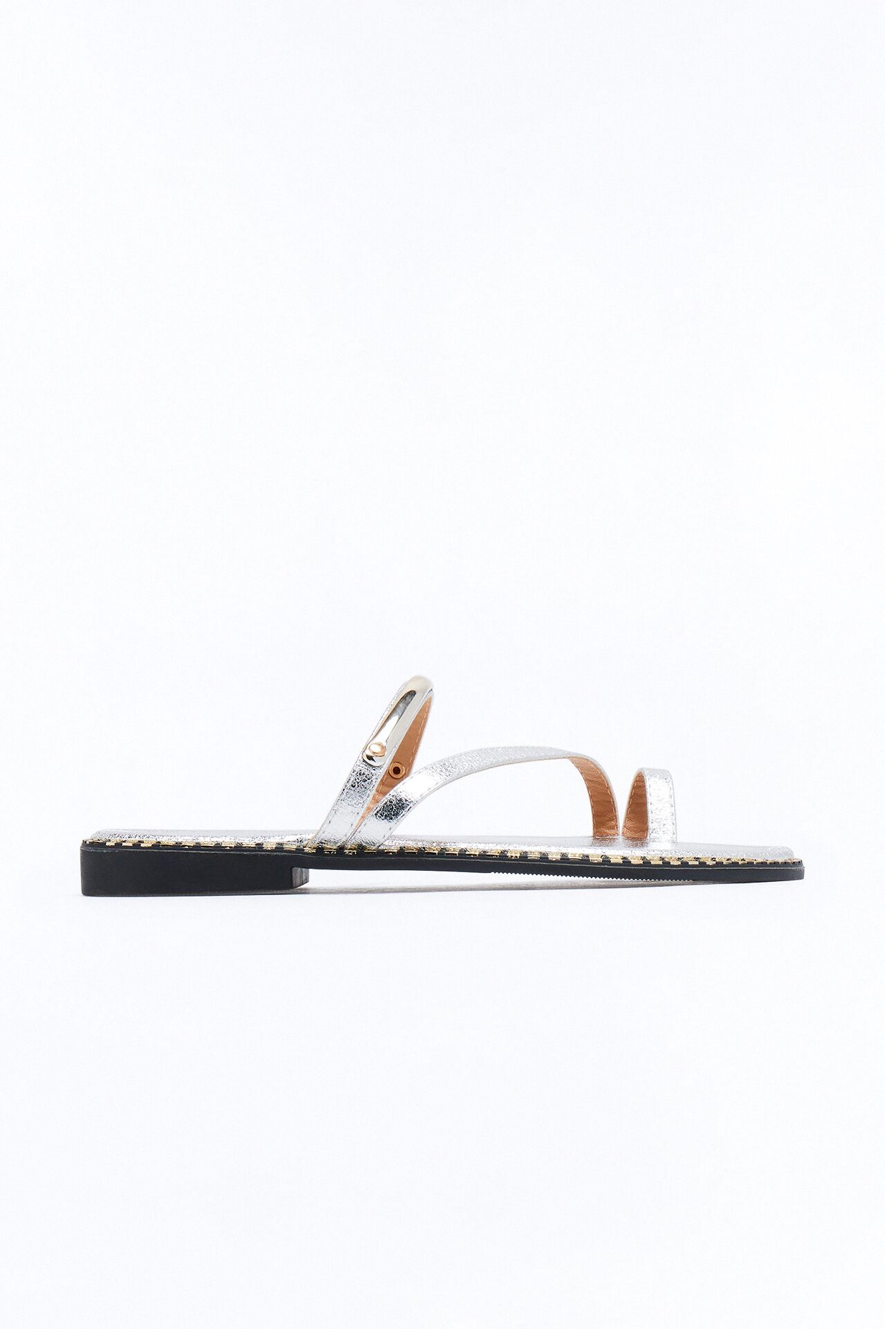 Go Off Metallic Flat Sandals - Silver