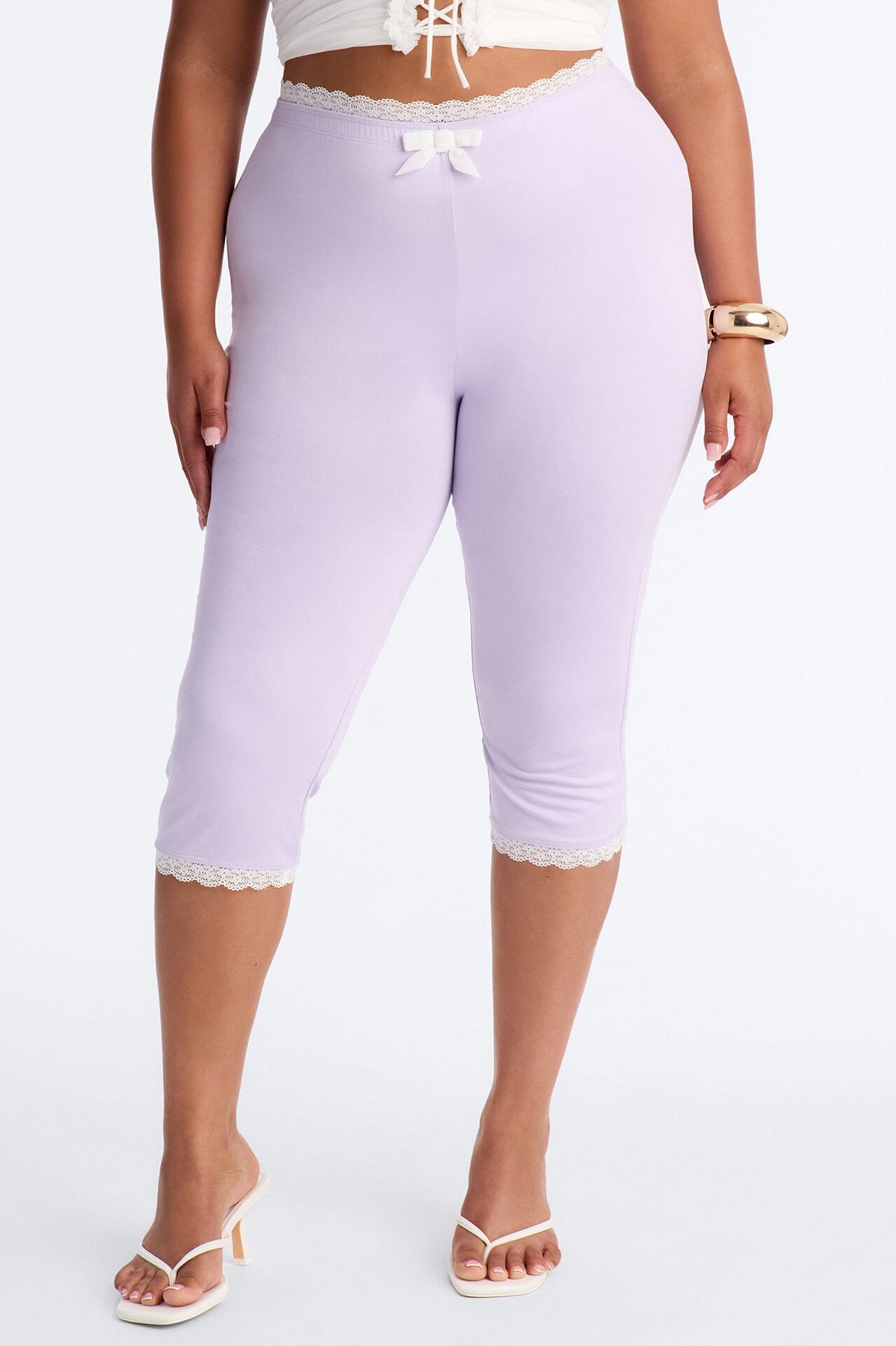 Valentina Solid Lace Trim Capri Legging - Lilac