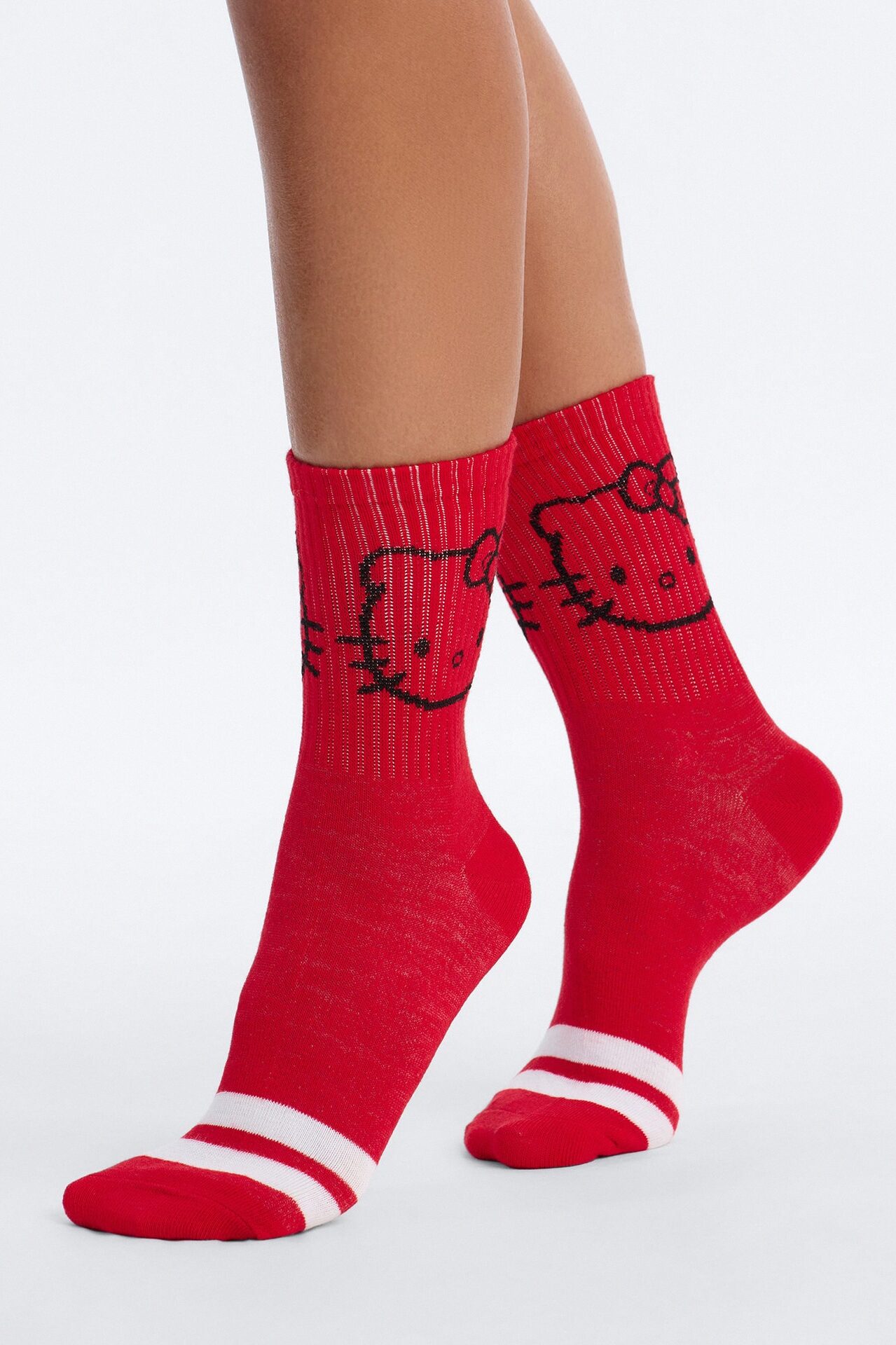 Hello Kitty Red Heart 3 Pack Crew Socks - Red/combo