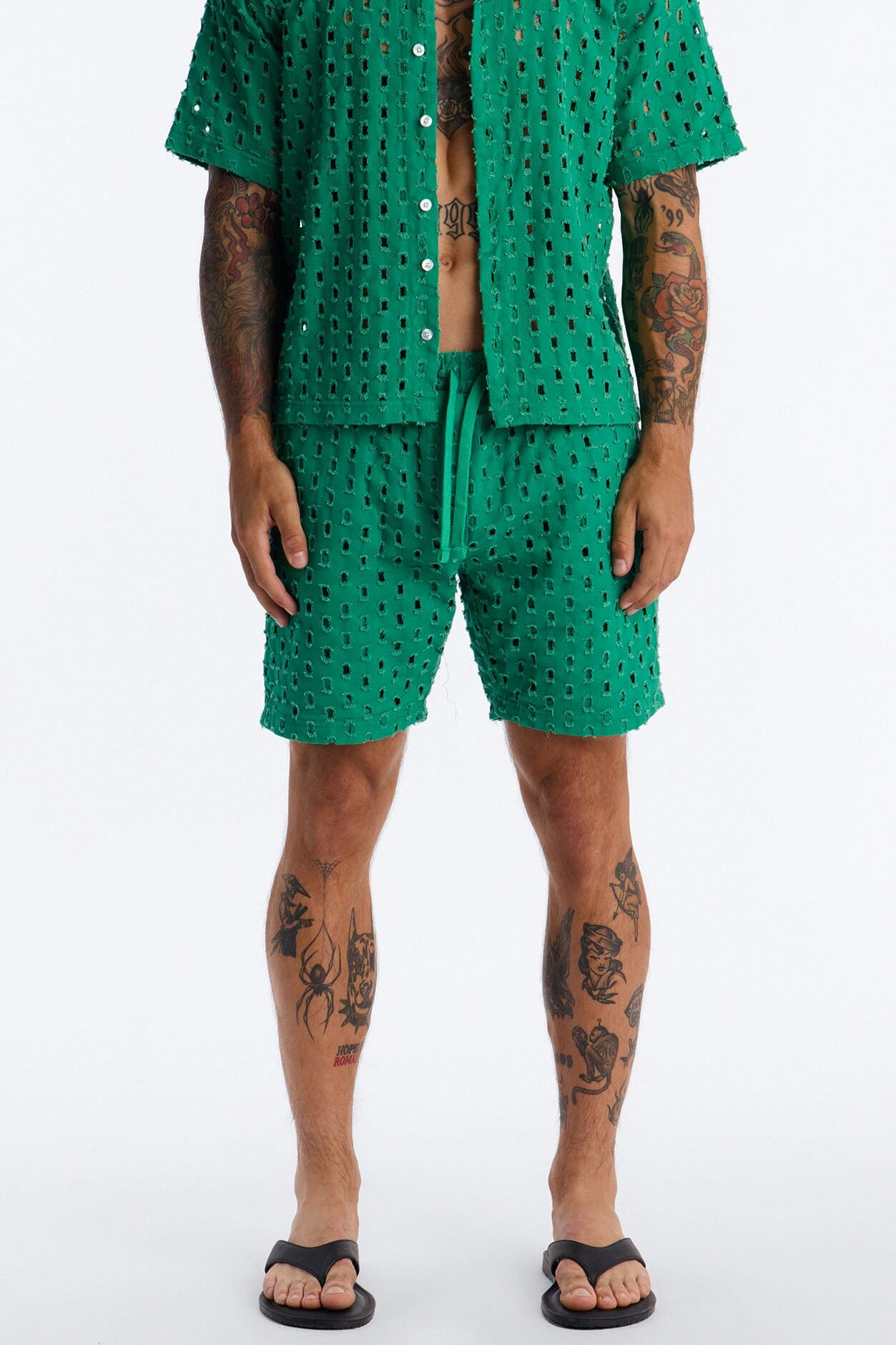 Jungle Palm Relaxed Short - Green