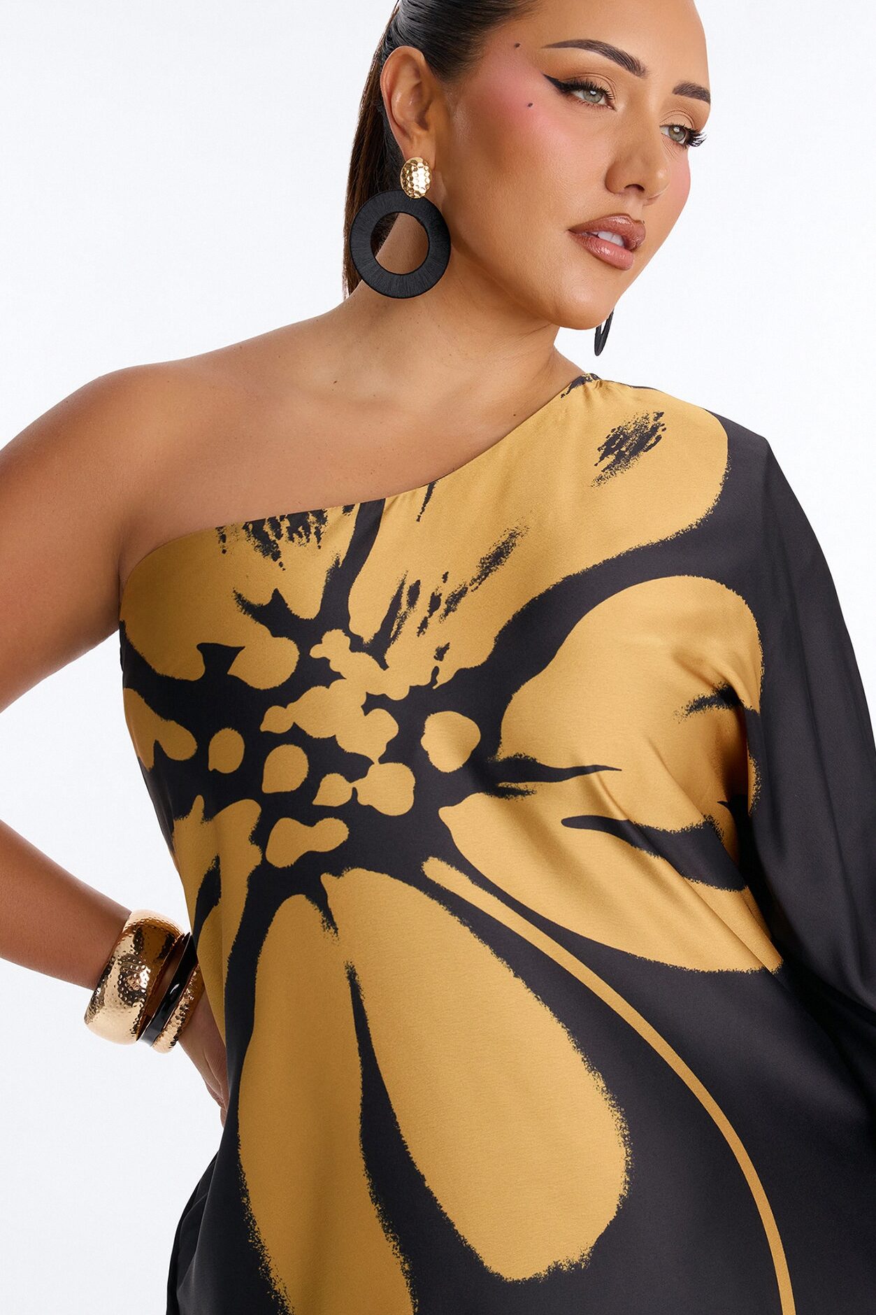Gentle Glow Satin Kaftan Maxi Dress - Black/Gold