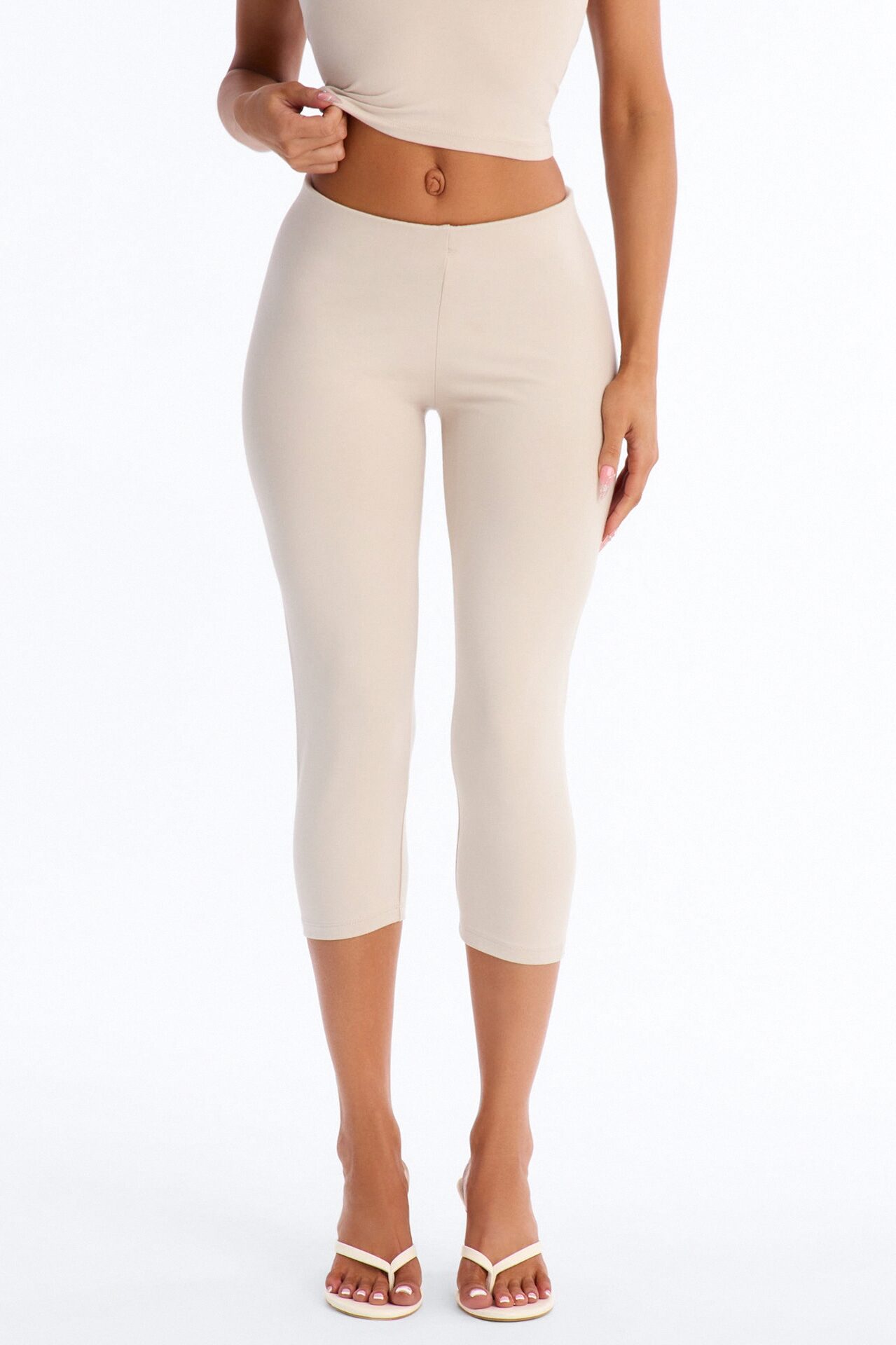 Quinn Low Rise Capri Legging - Stone