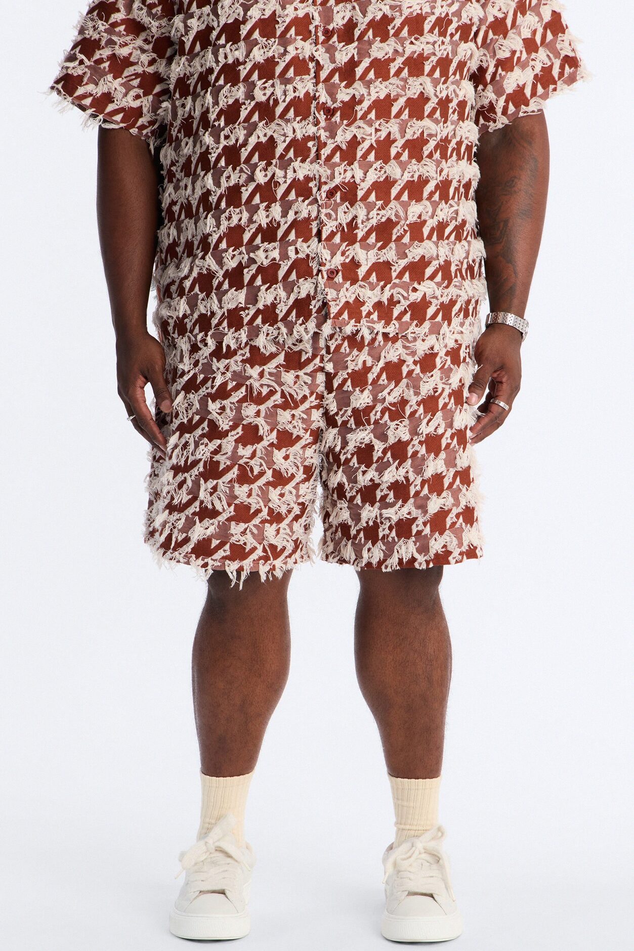 Relaxed Houndstooth Nomad Short - Brown