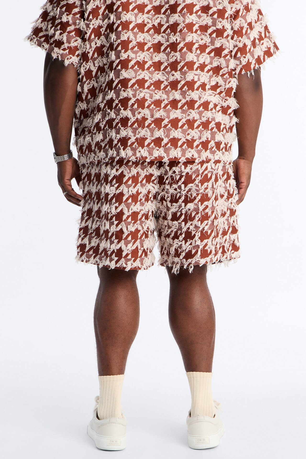 Relaxed Houndstooth Nomad Short - Brown