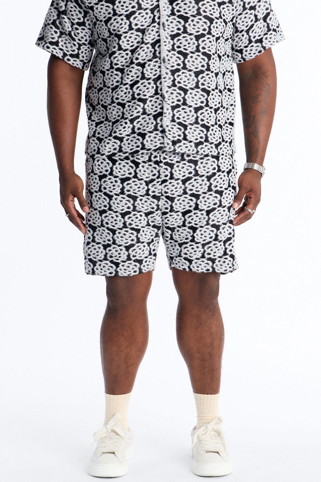 Snow Leopard Drift Relaxed Short - Black/White