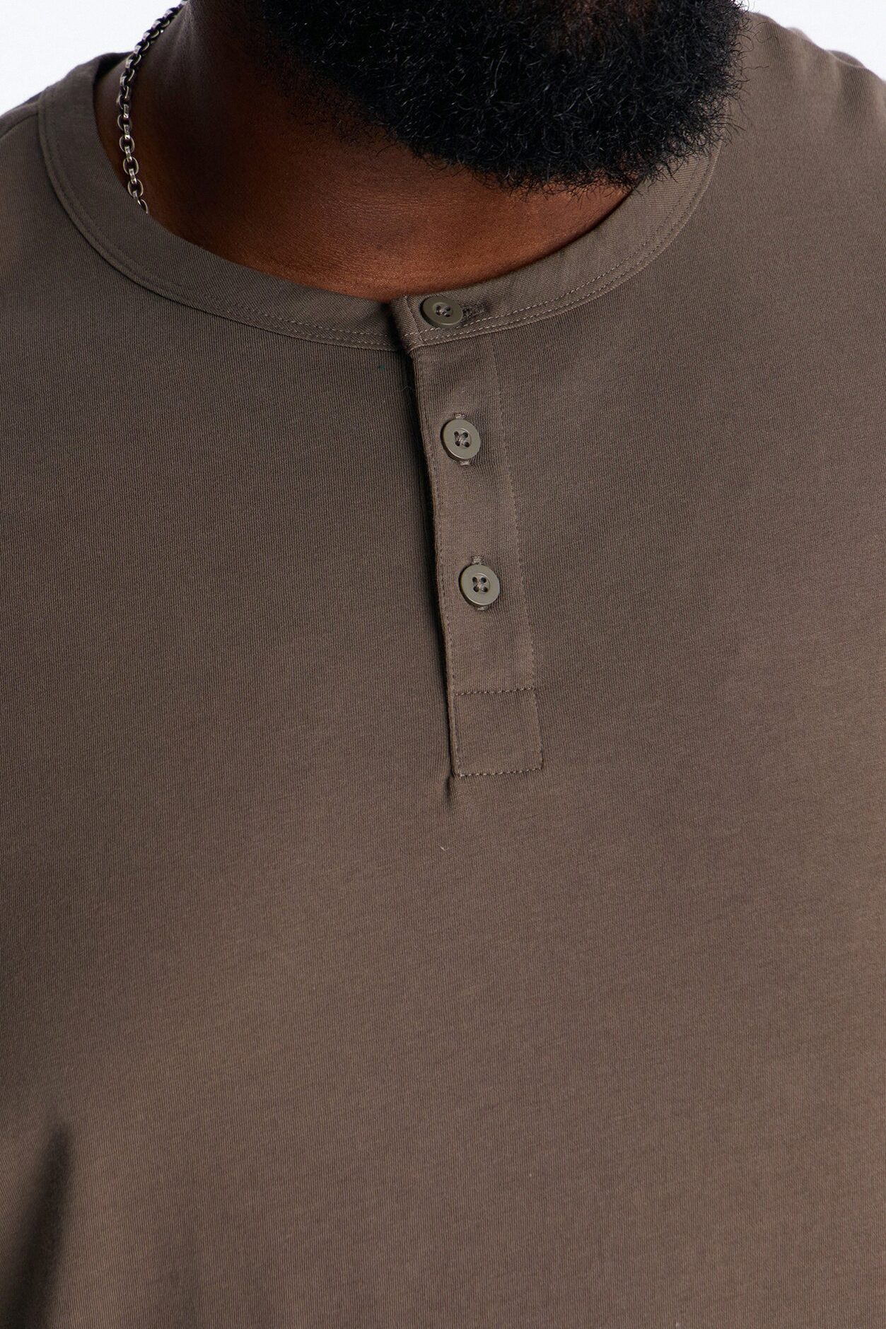Your Everyday Classic Henley - Olive