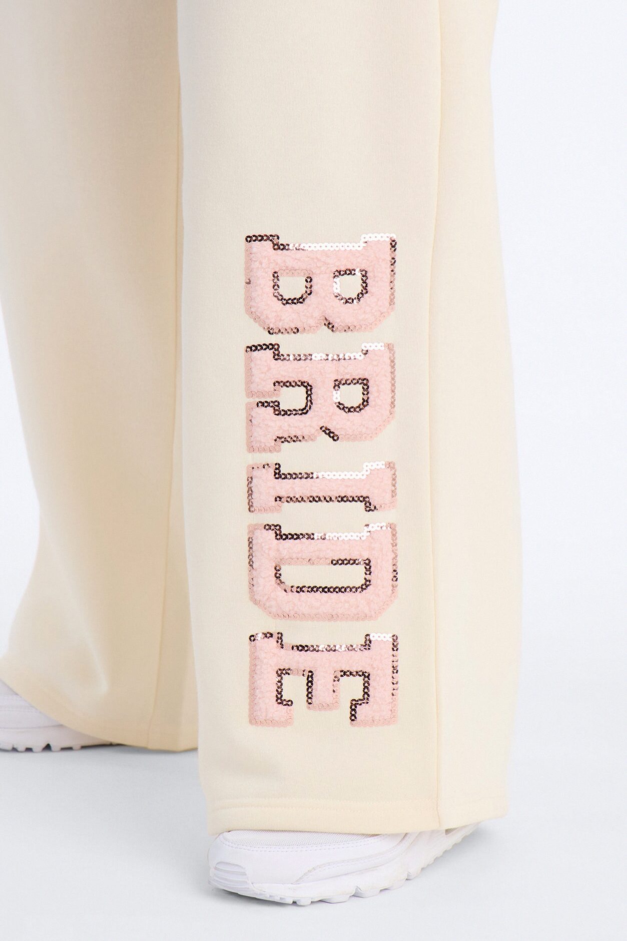 Bride To Be Fleece Pant Set - White/Pink