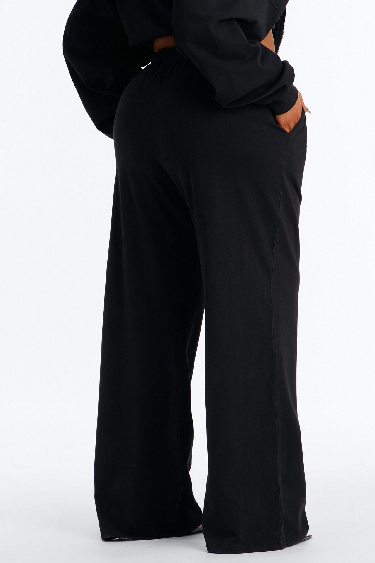 Ellie Wide Leg Pull On Pant - Black