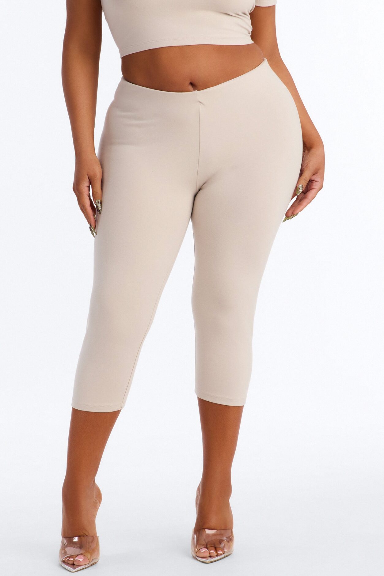 Quinn Low Rise Capri Legging - Stone