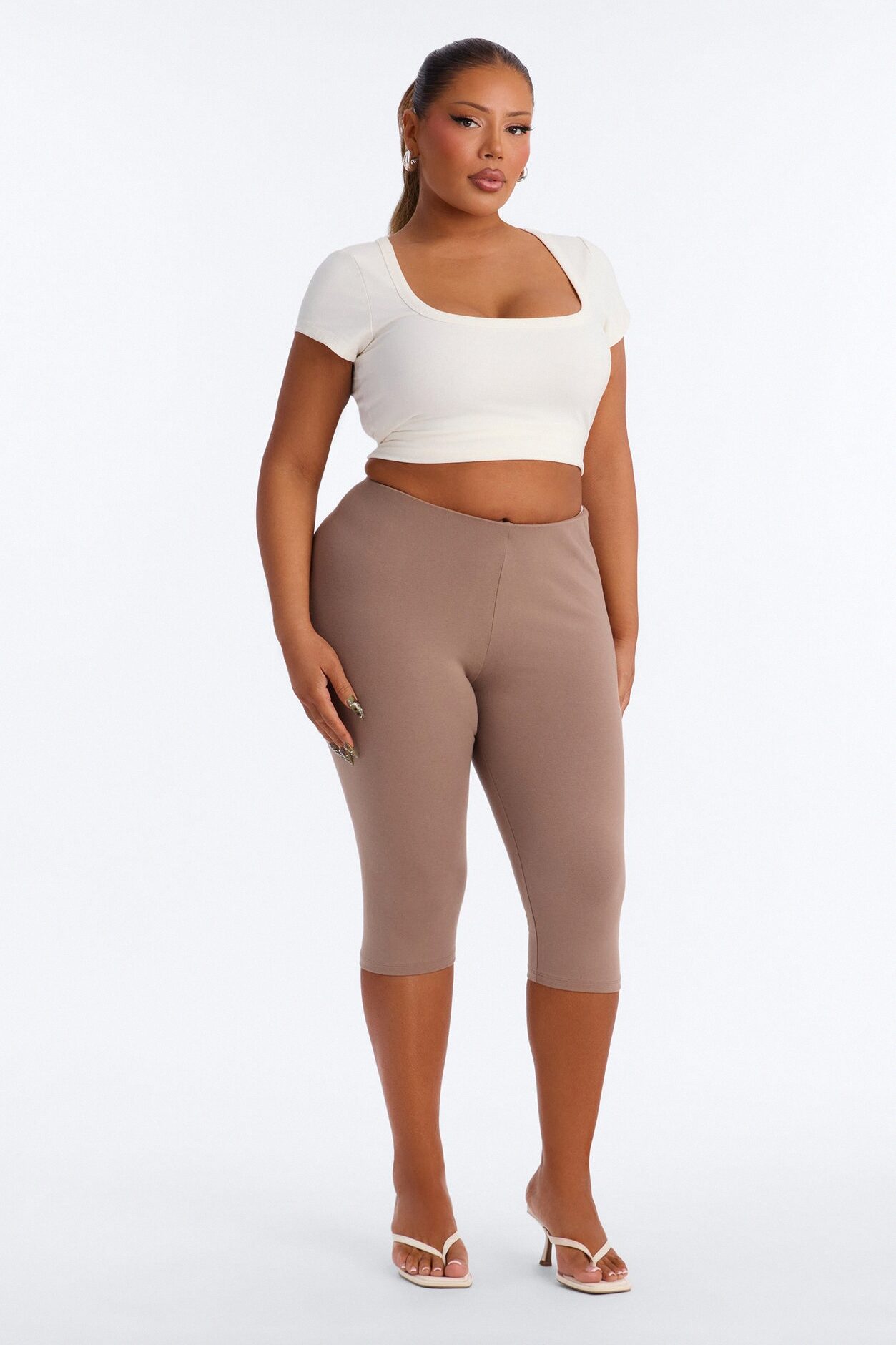 Quinn Low Rise Pedal Pusher Capri Legging - Taupe