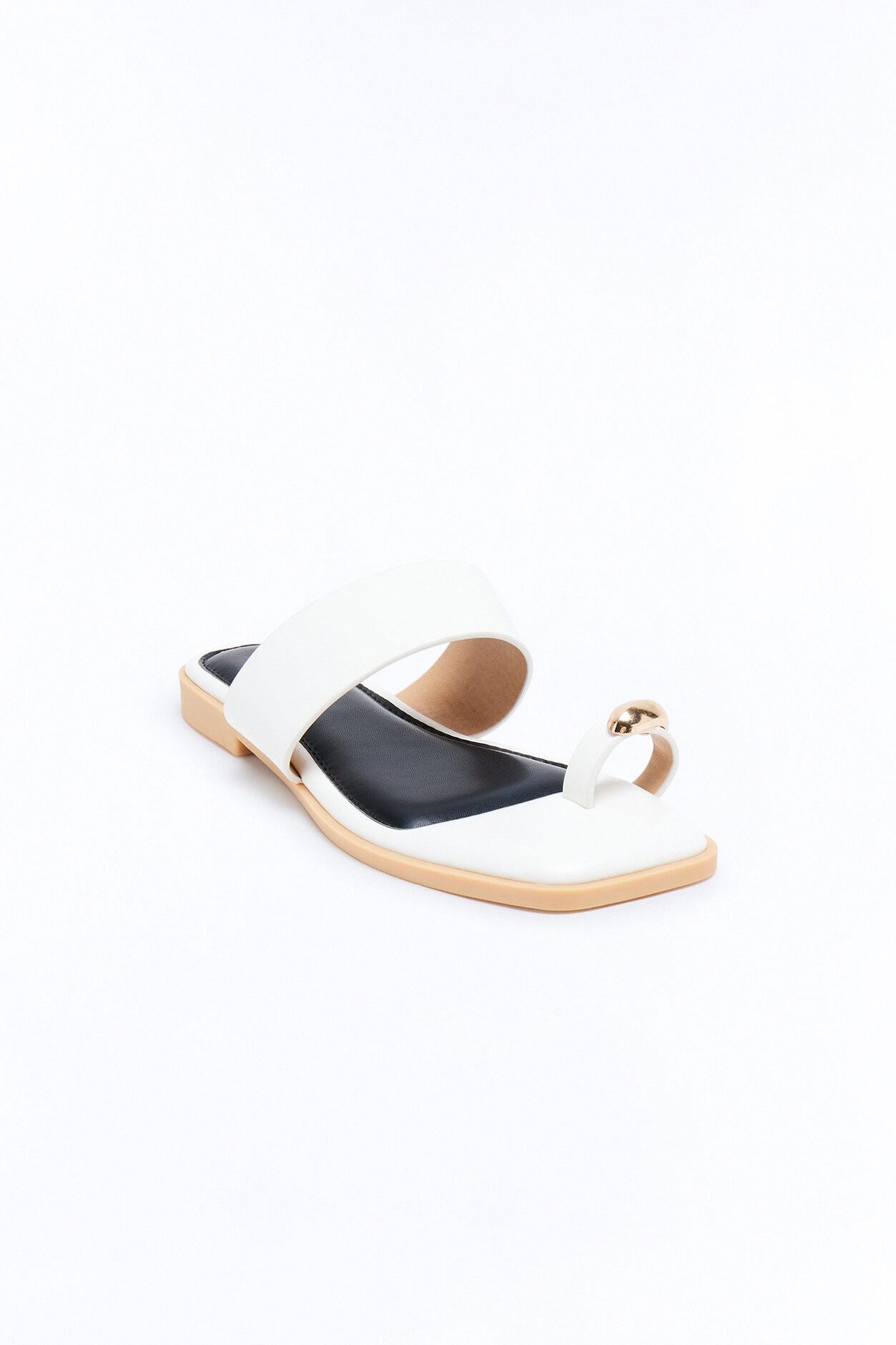 Kamila Hardware Toe Ring Sandals - White