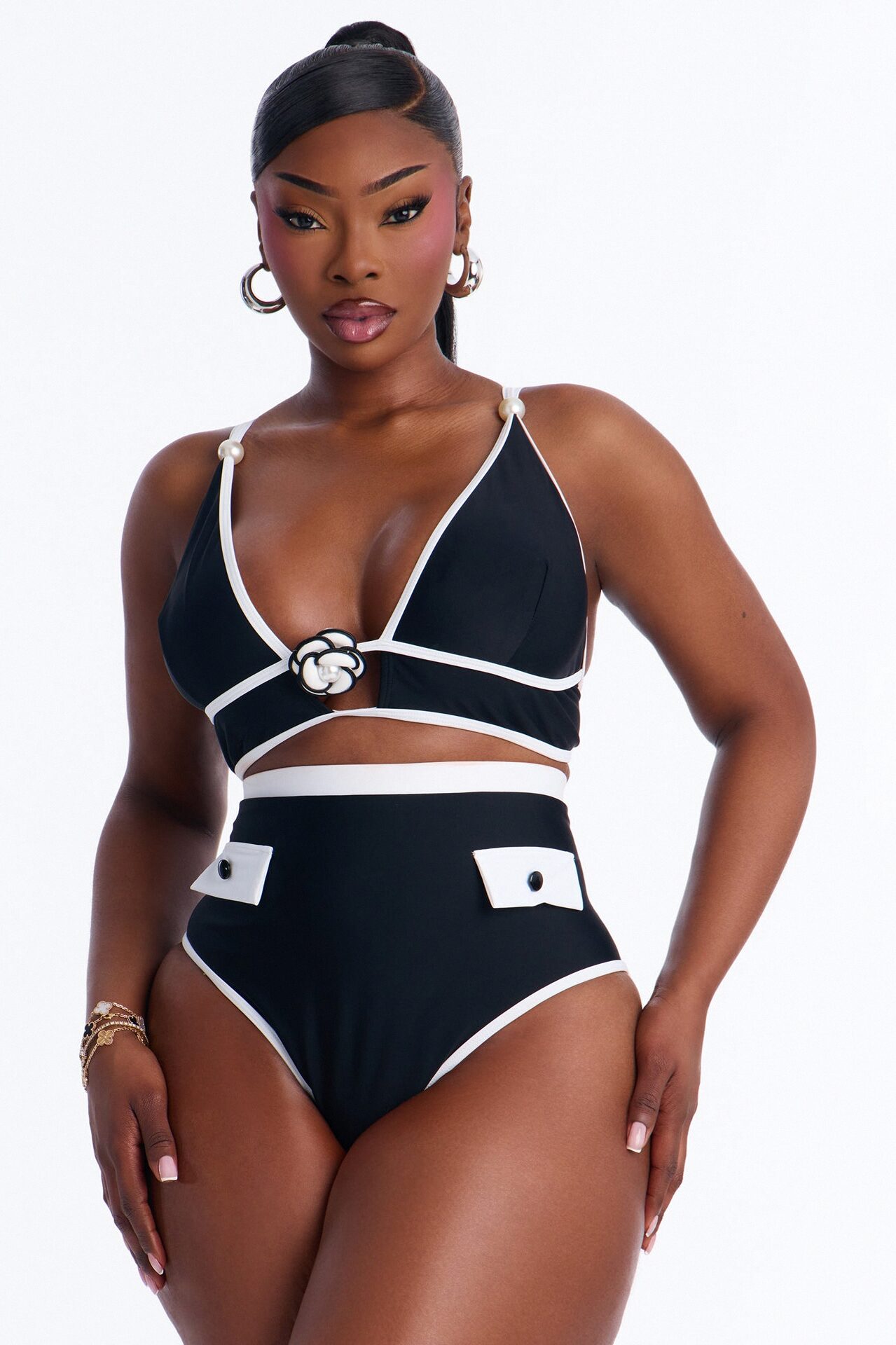 Classic Chic Summer Pearl Flower Bralette Bikini Set - Black/White