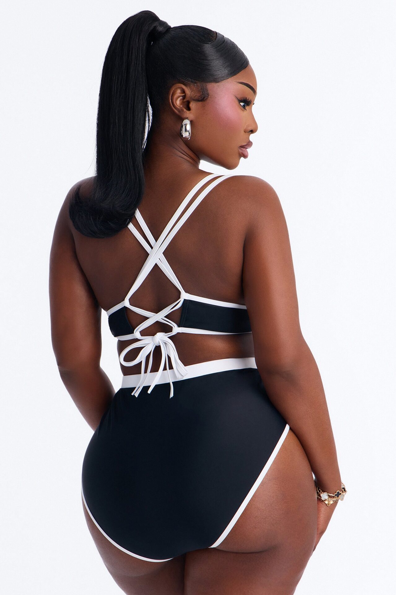 Classic Chic Summer Pearl Flower Bralette Bikini Set - Black/White