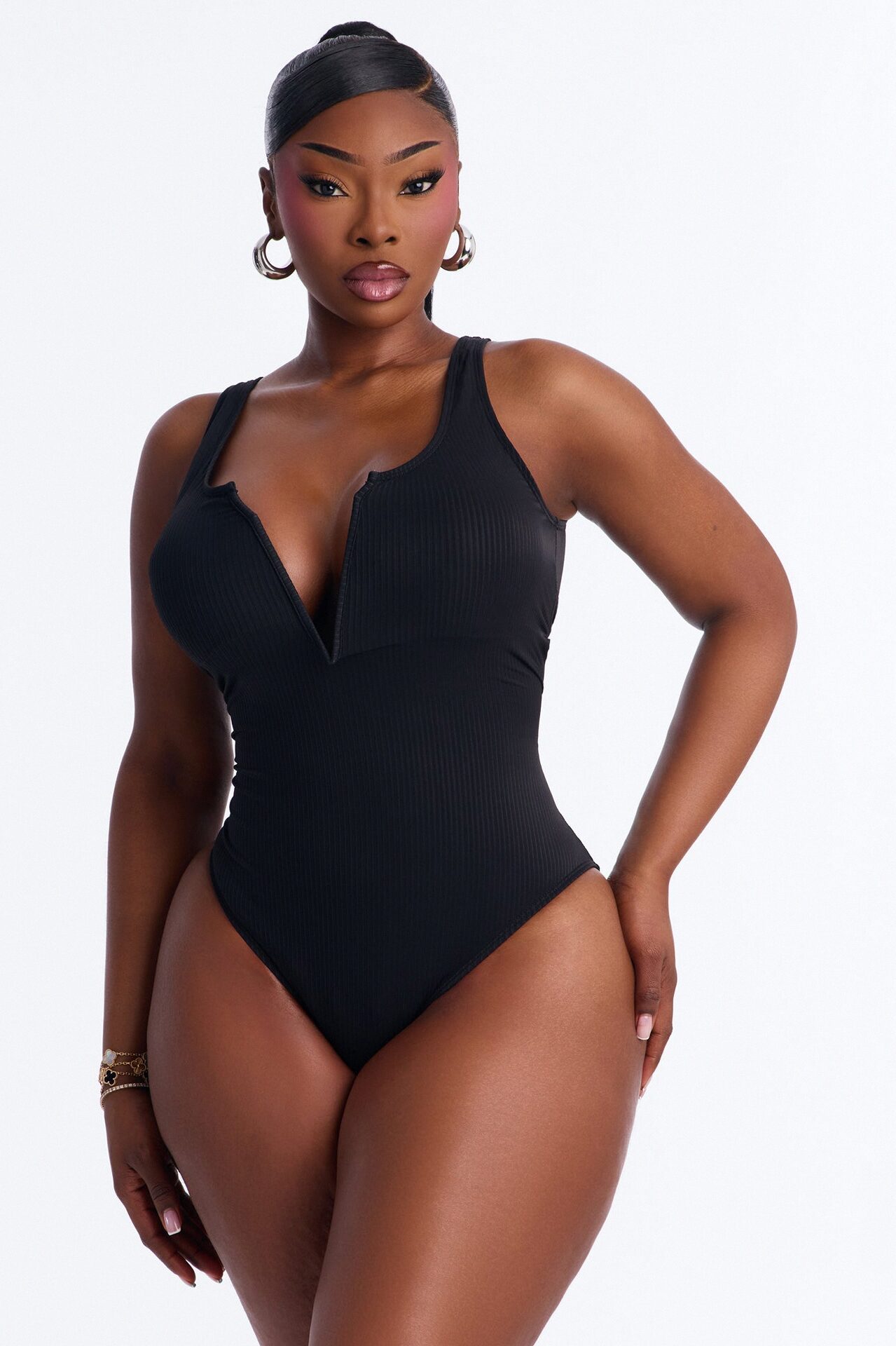 Running At The Beach V Wire 1 Piece Swimsuit - Black