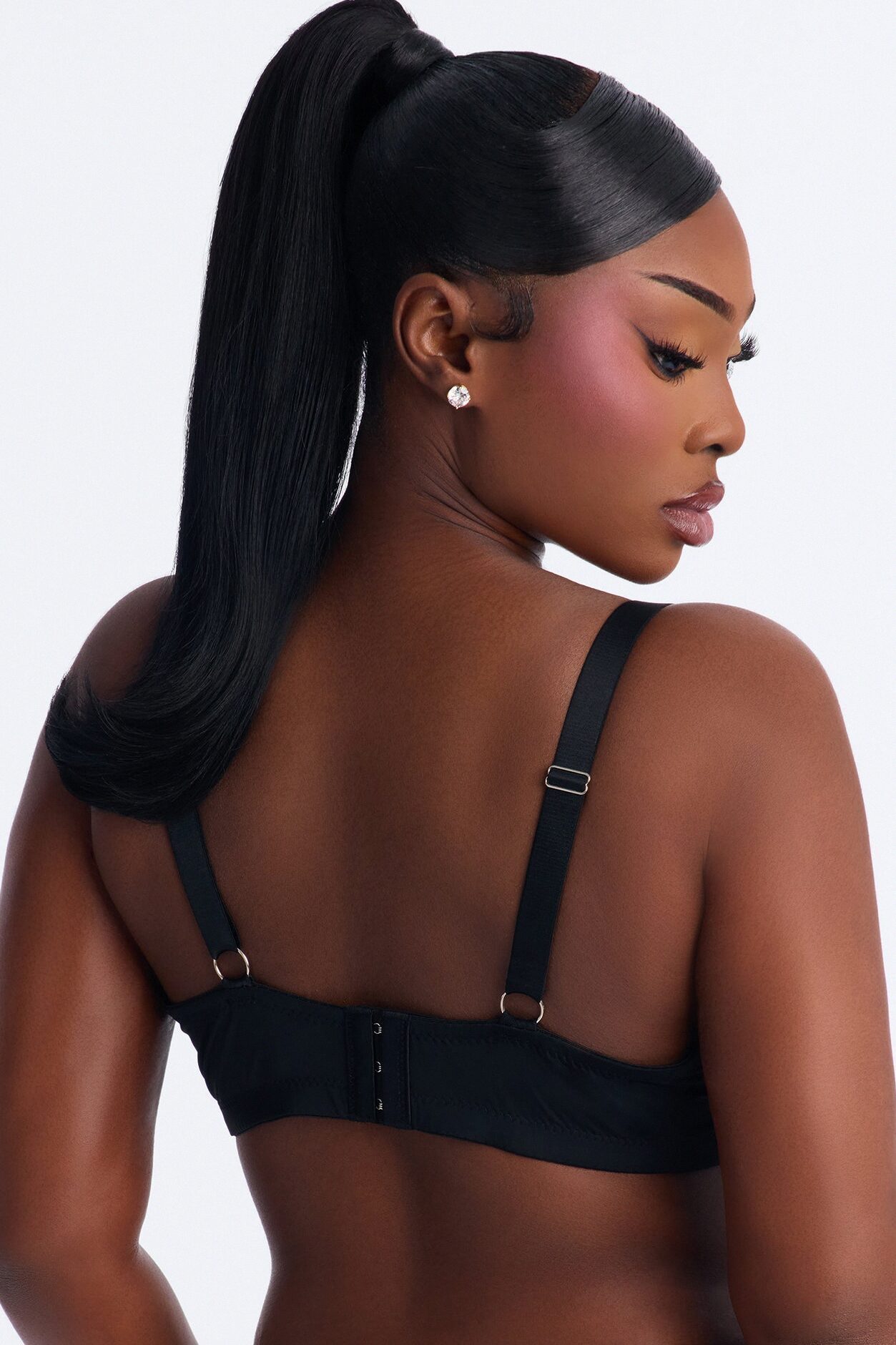 Lightly Padded Full Coverage Underwire With Shirring - Black