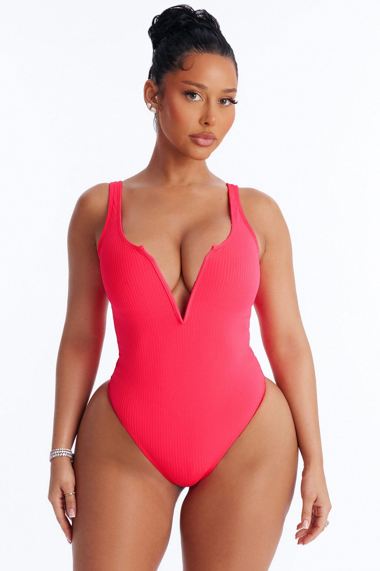 Running At The Beach V Wire 1 Piece Swimsuit - Red